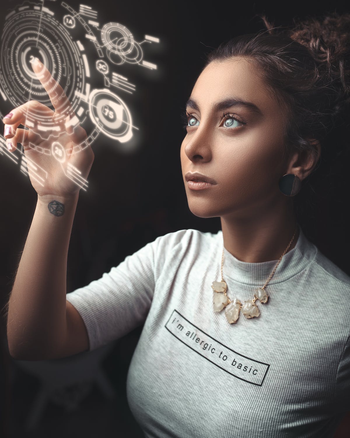 Woman using tailwindcss