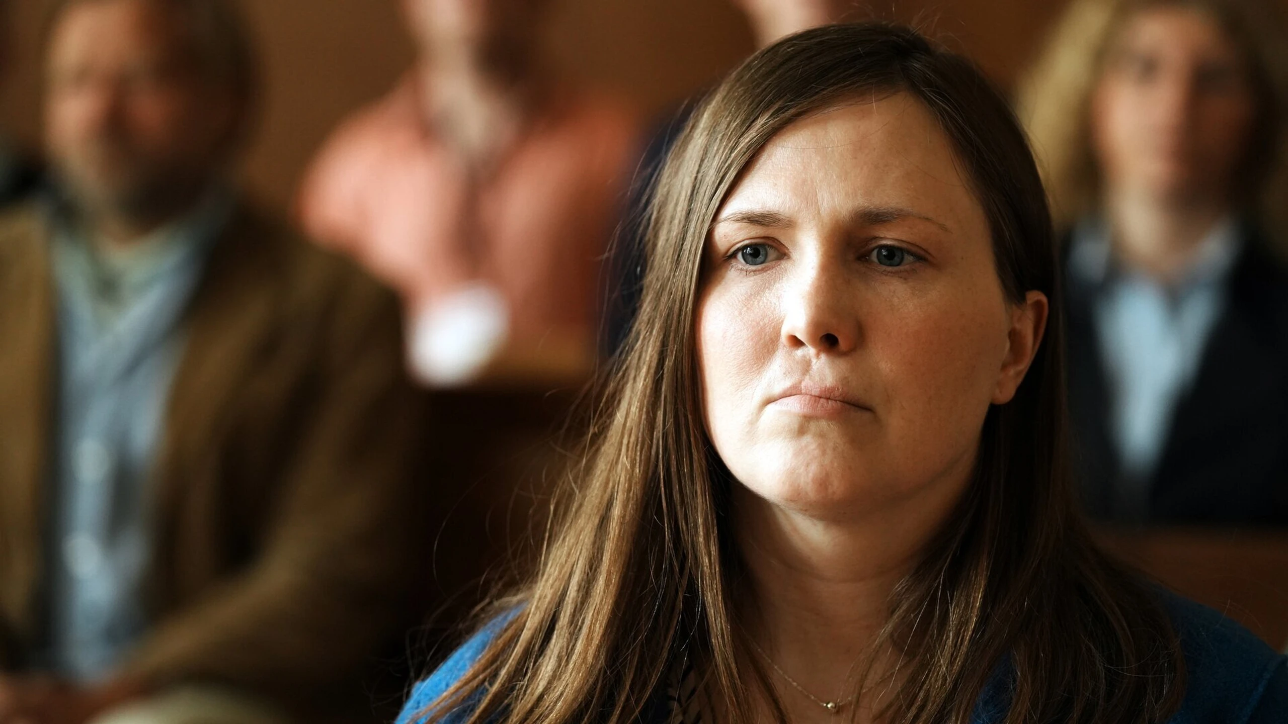 Im Namen der Wahrheit - Traue Niemandem