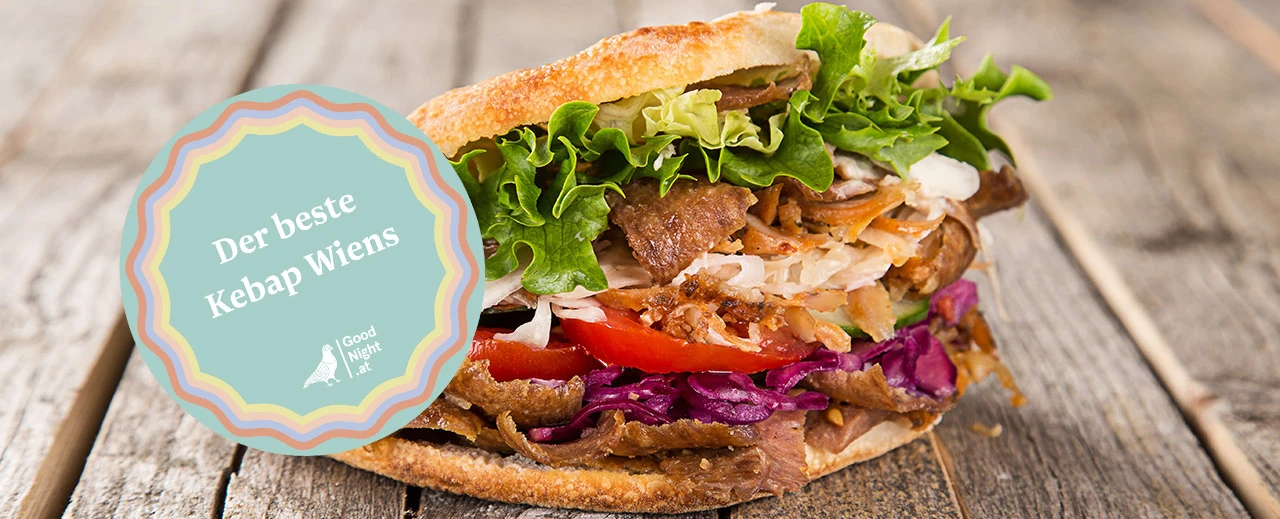 © Shutterstock Appetitlicher Kebab im Fladenbrot mit Salat, Tomaten & Rotkraut. Der beste Kebab Wiens!