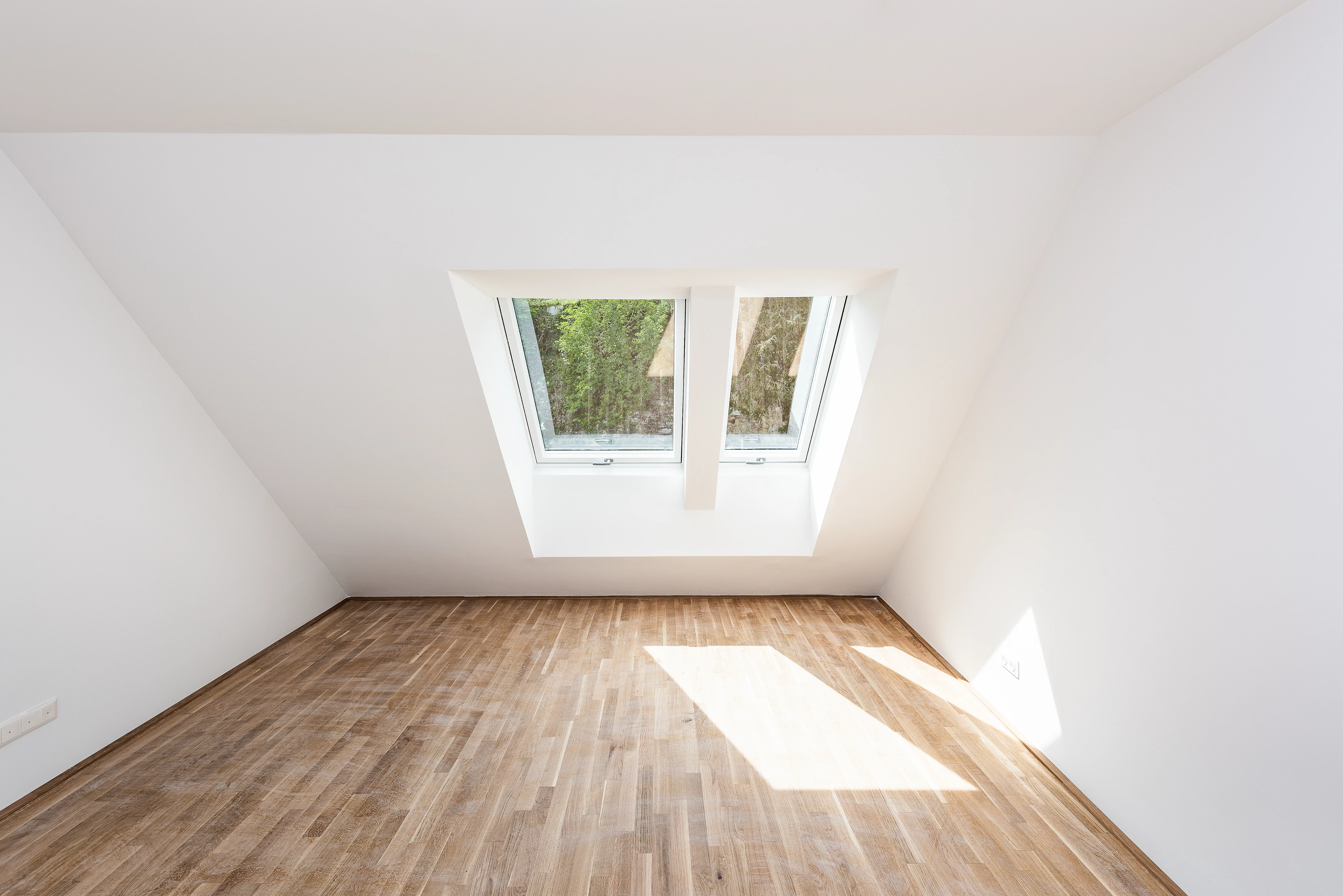 Dachgeschosswohnung mit Fenster