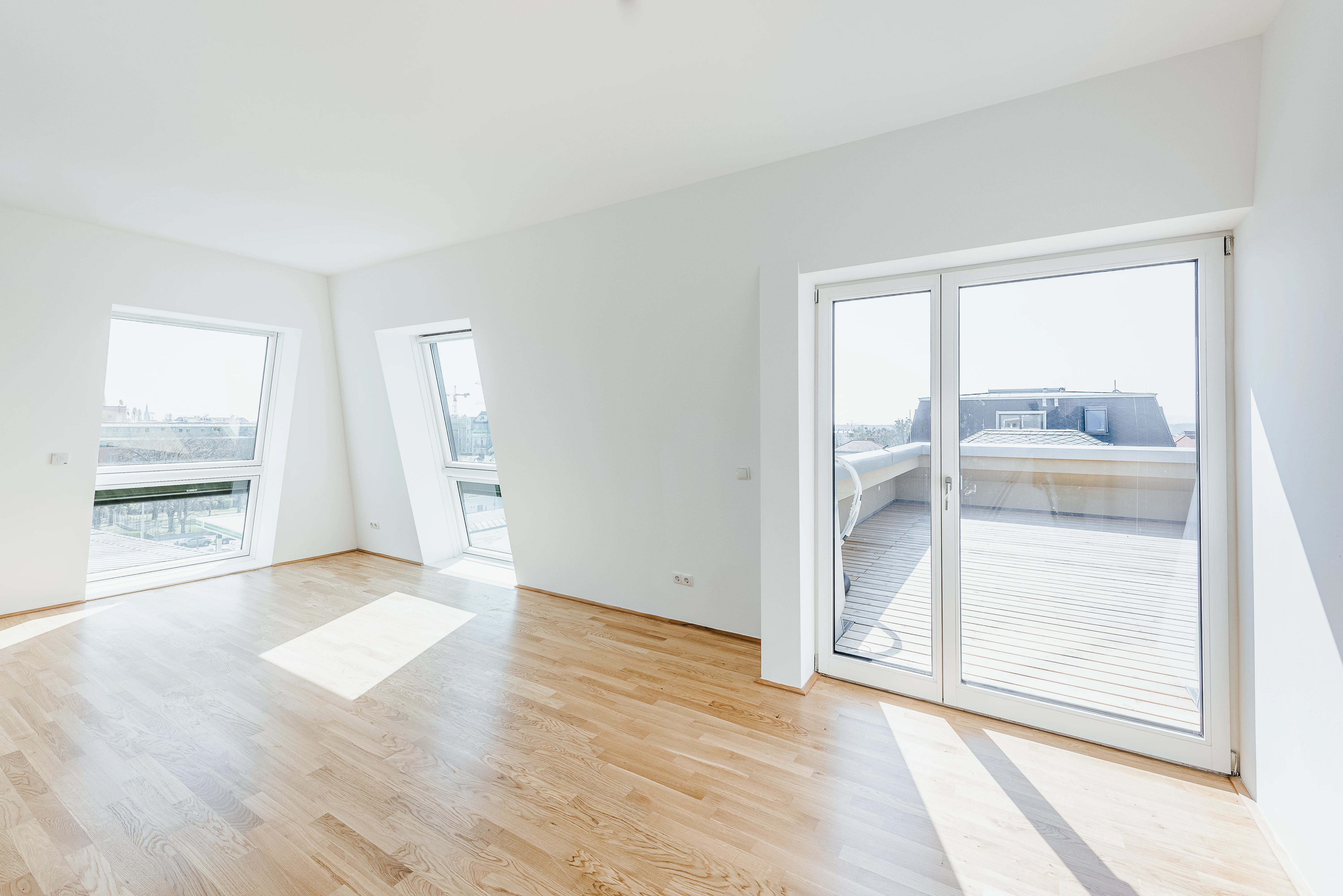 Dachgeschoss Wohninvestment mit Dachterrasse