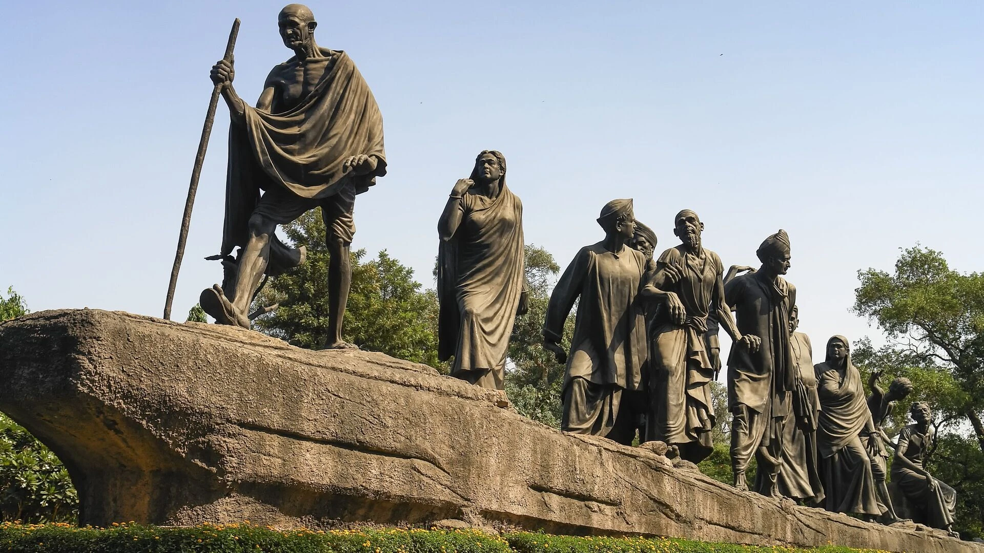 Universum History