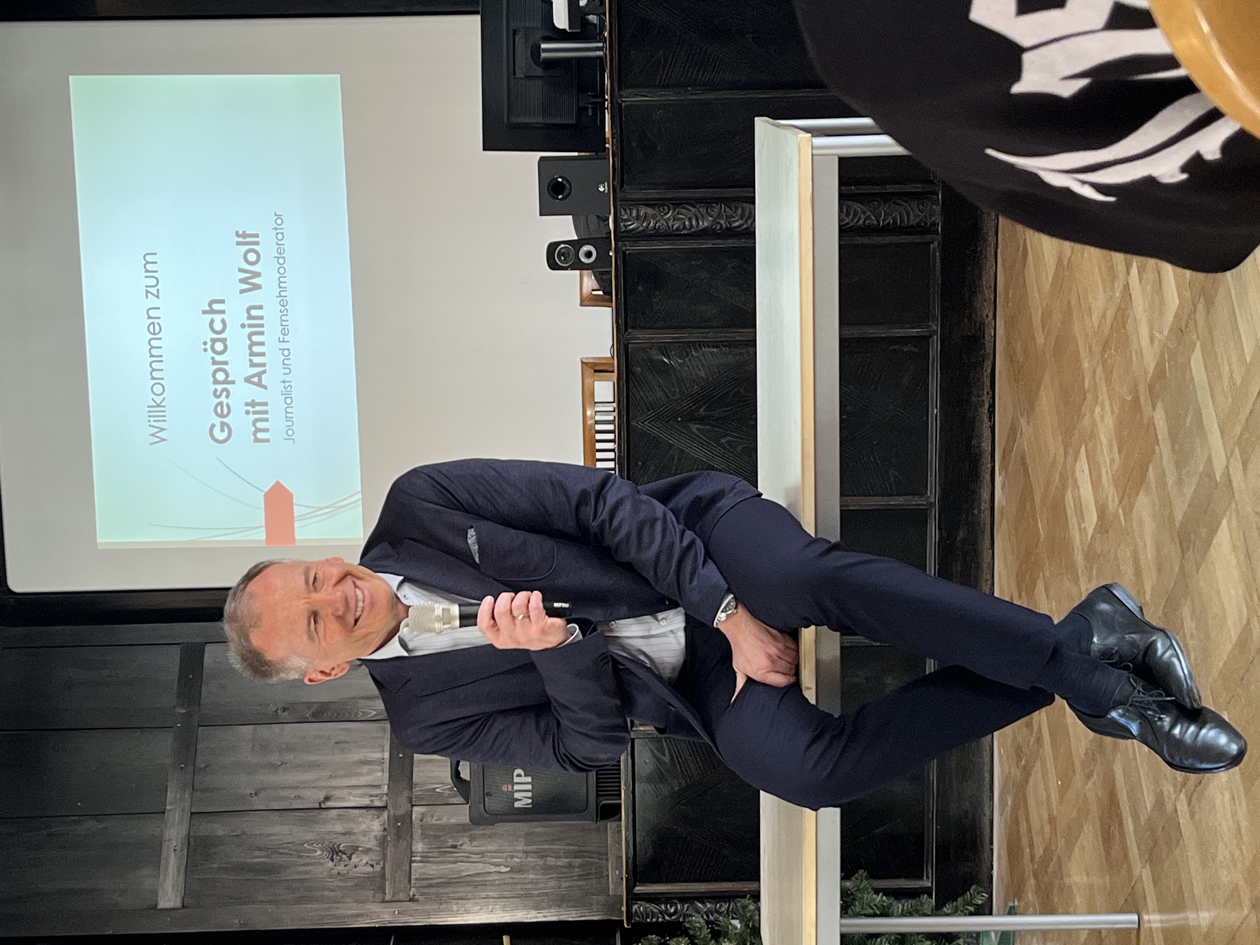 Armin Wolf im Gespräch mit Schüler*innen