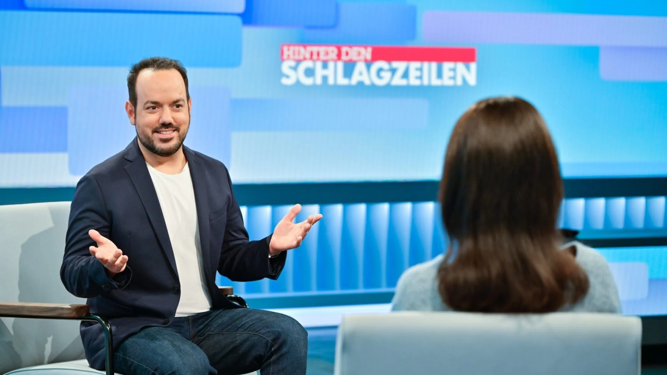 Hinter den Schlagzeilen