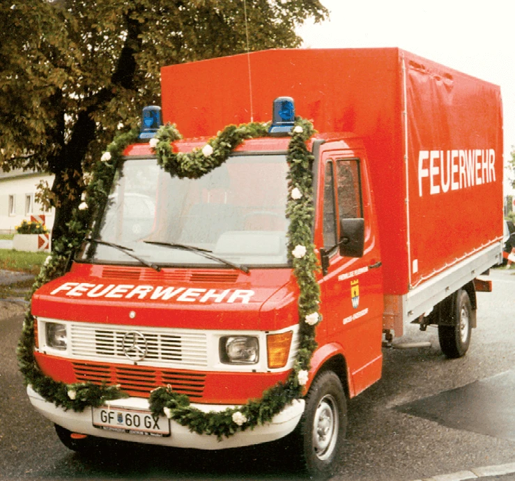 Versorgungsfahrzeug Mercedes 308, 1995