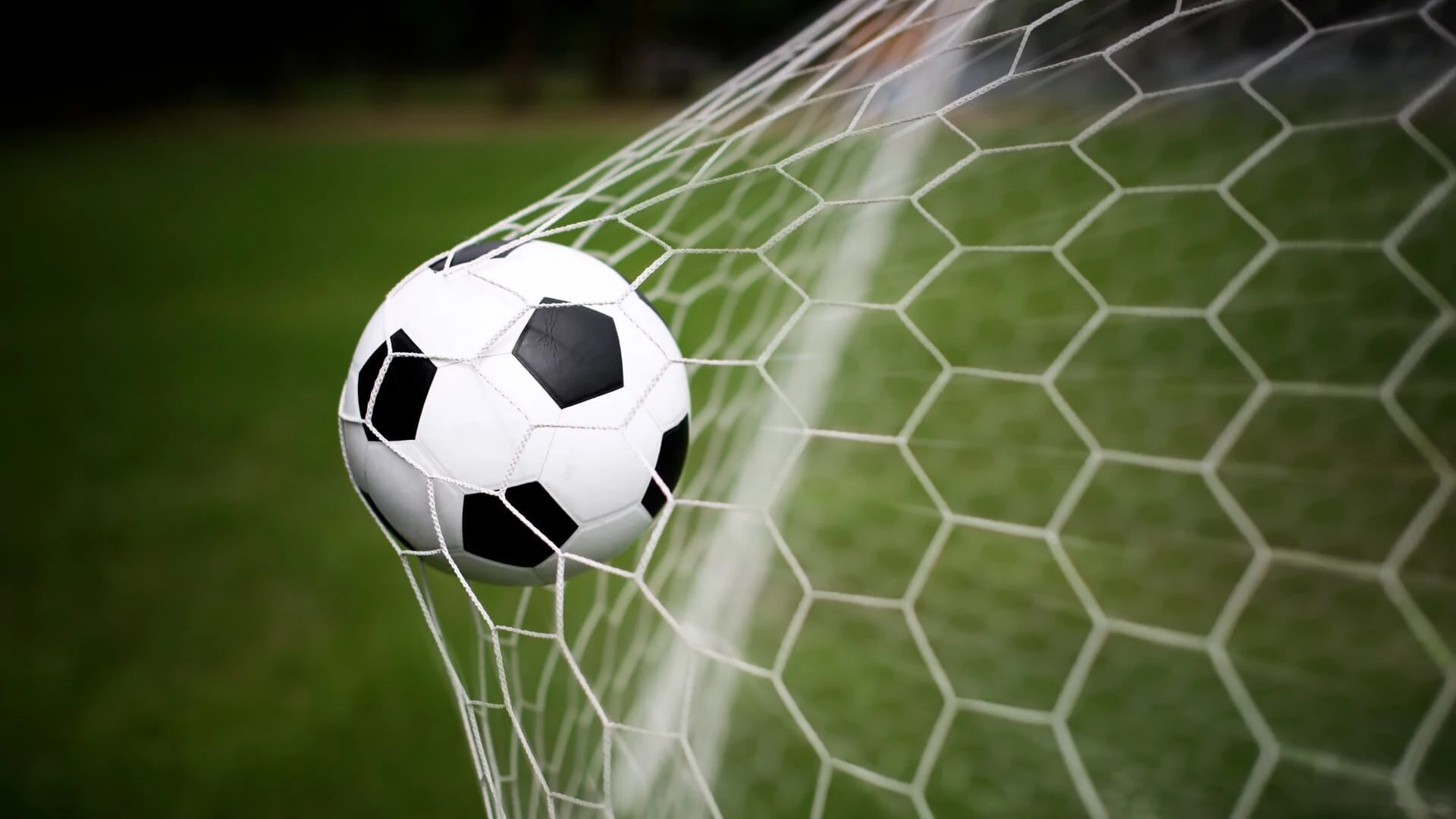 ran Fußball: FIFA Klub-WM 2025 Viertelfinale Real Madrid - Borussia Dortmund