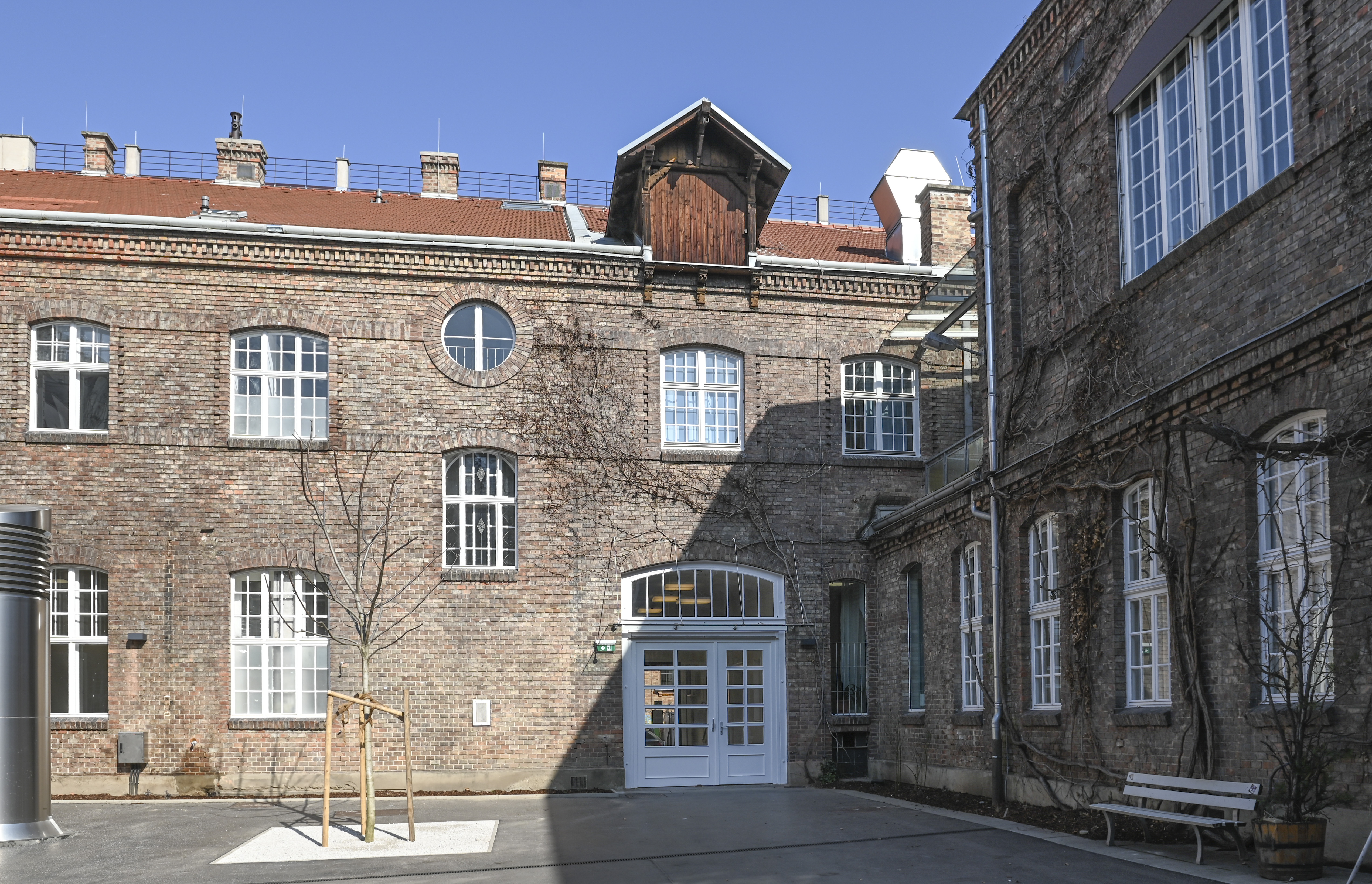 Begegnungszone Schulhof