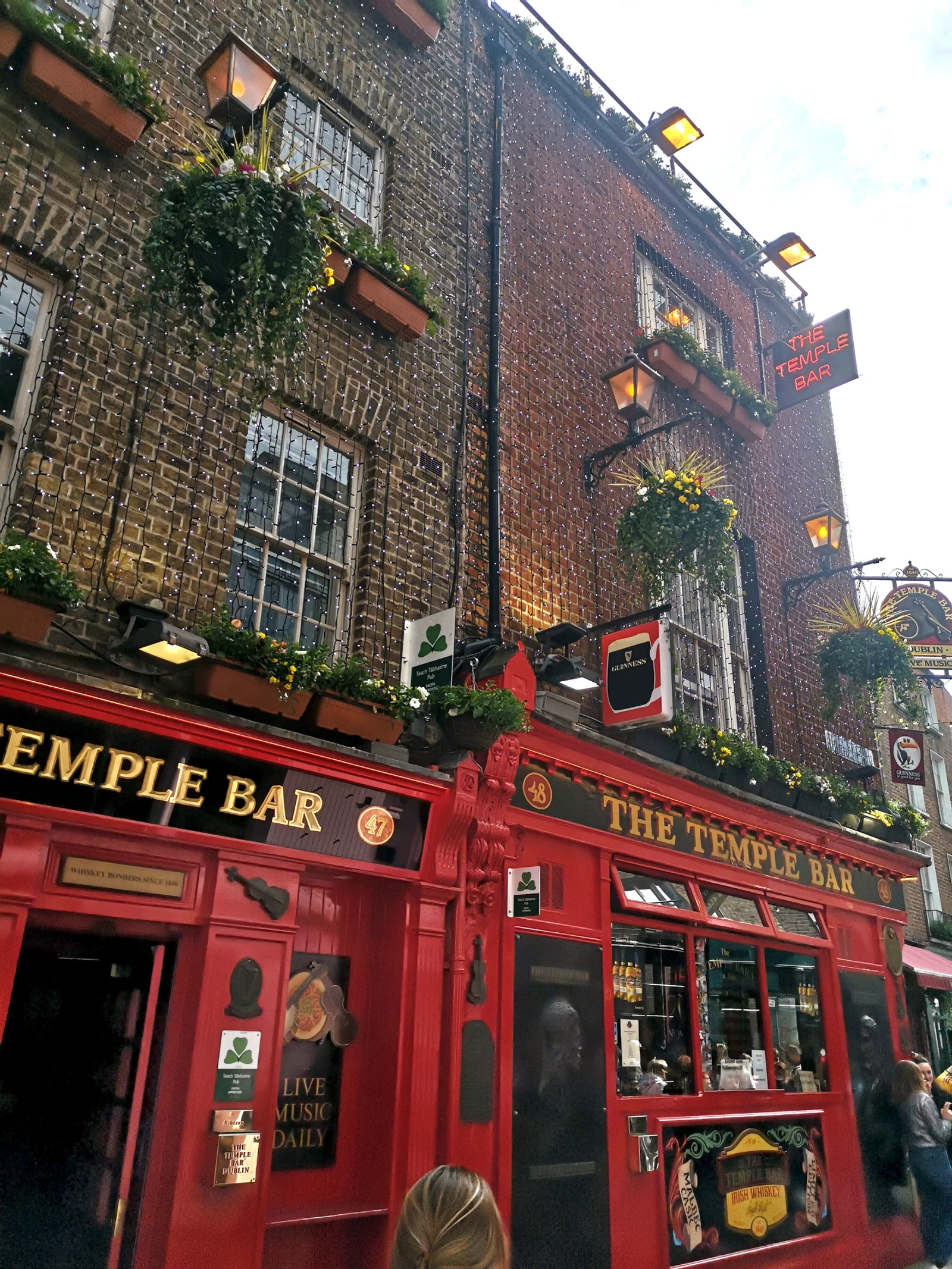 Irish Pub