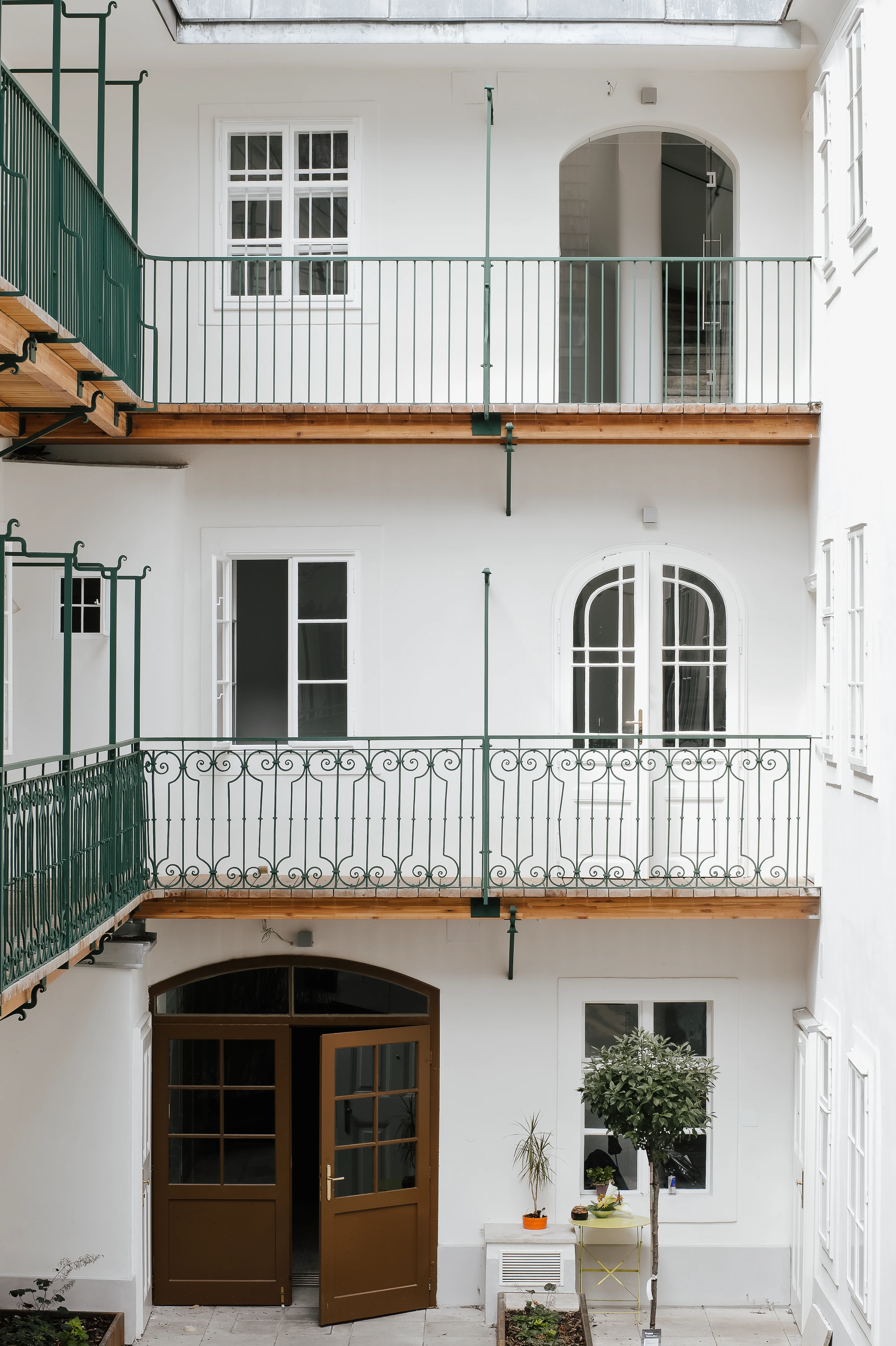 Ansicht Balkone von Innenhof aus
