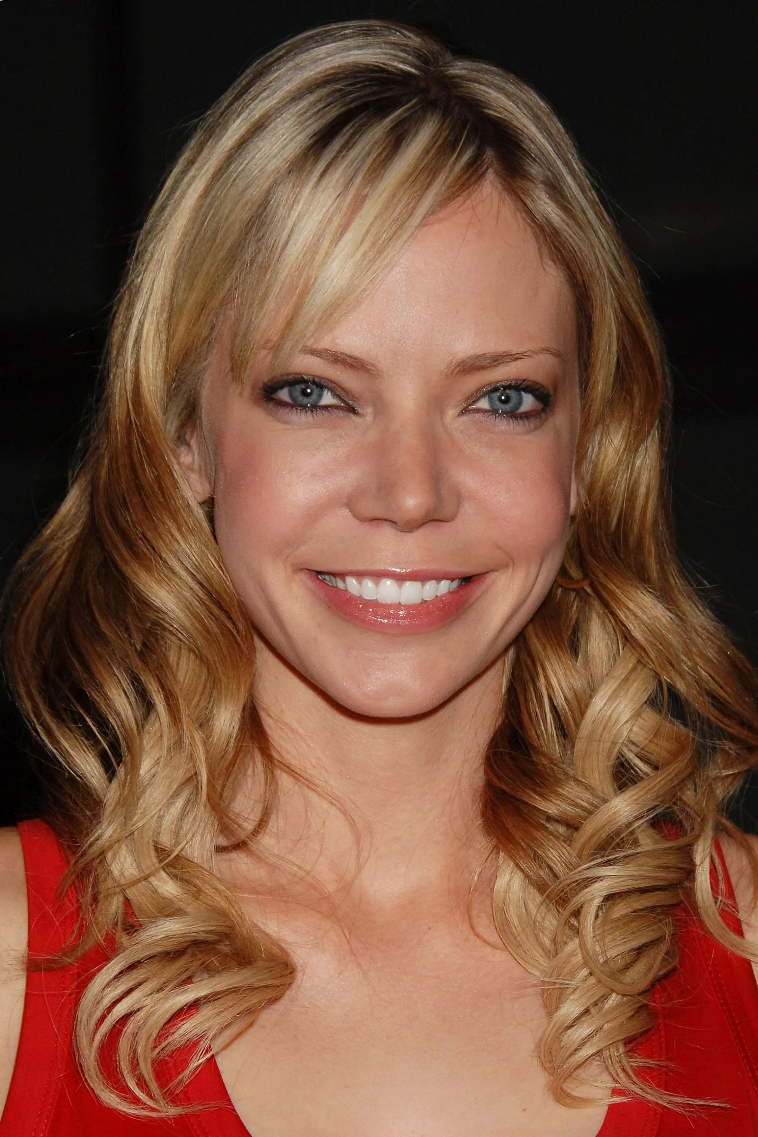 Riki Lindhome