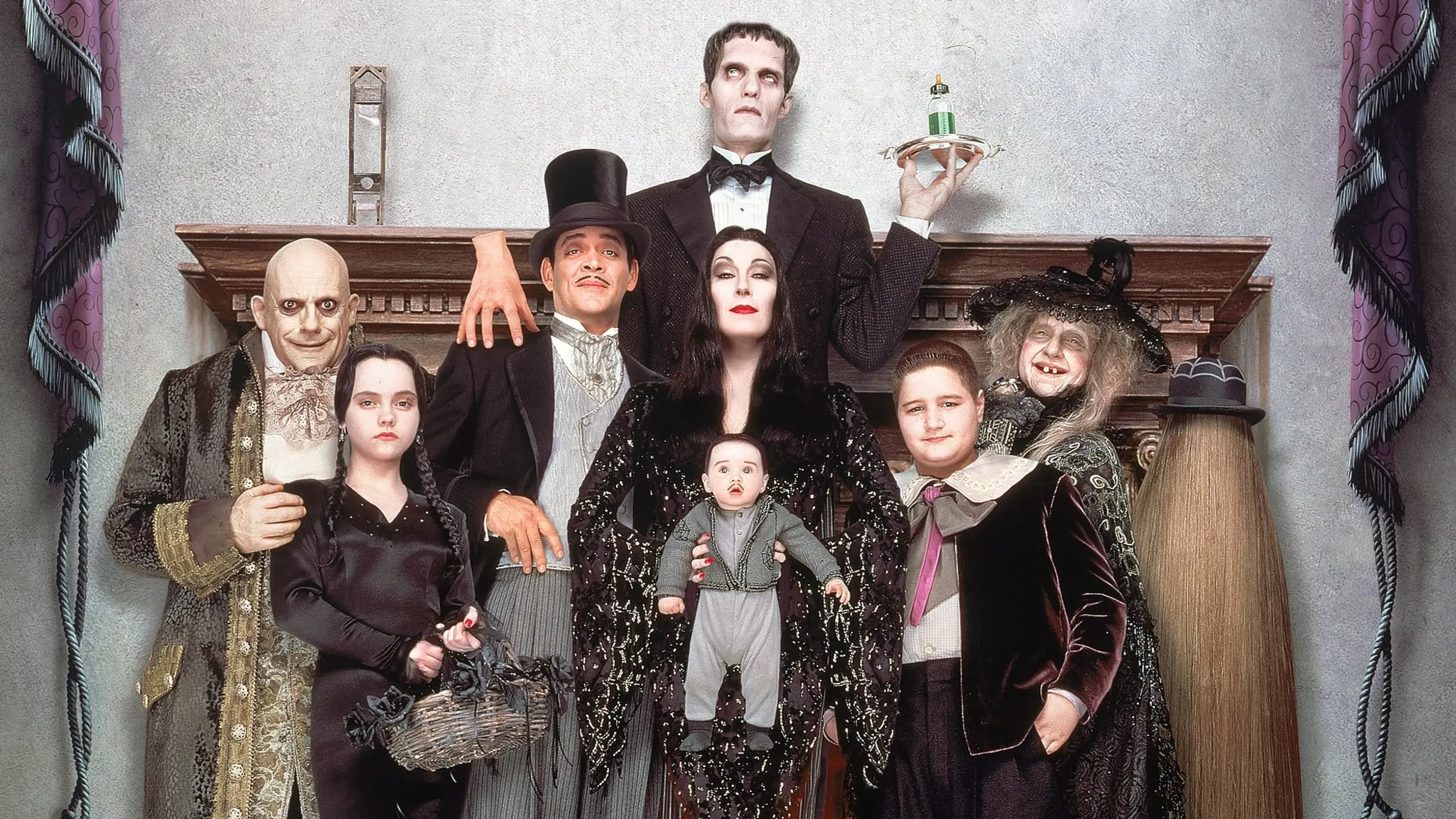 Die Addams Family in verrückter Tradition