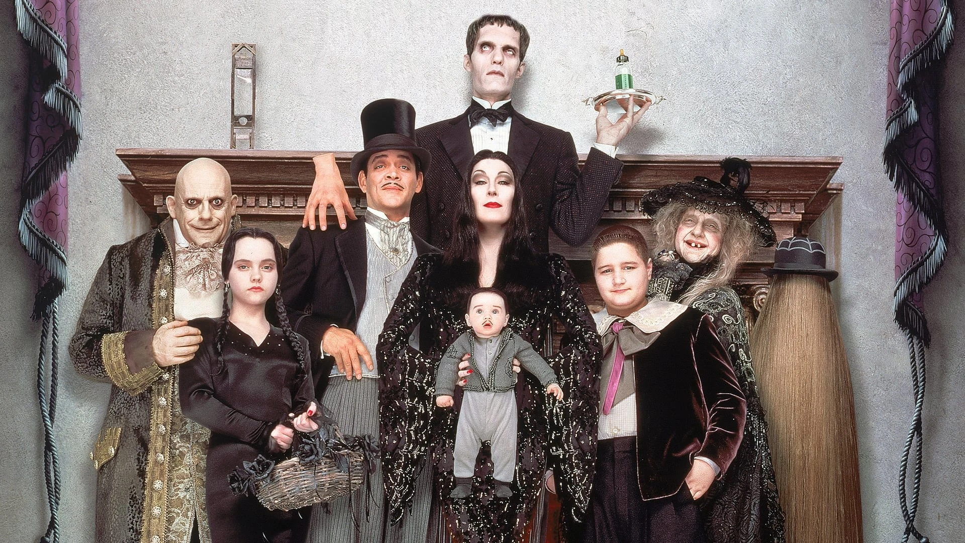 Die Addams Family in verrückter Tradition