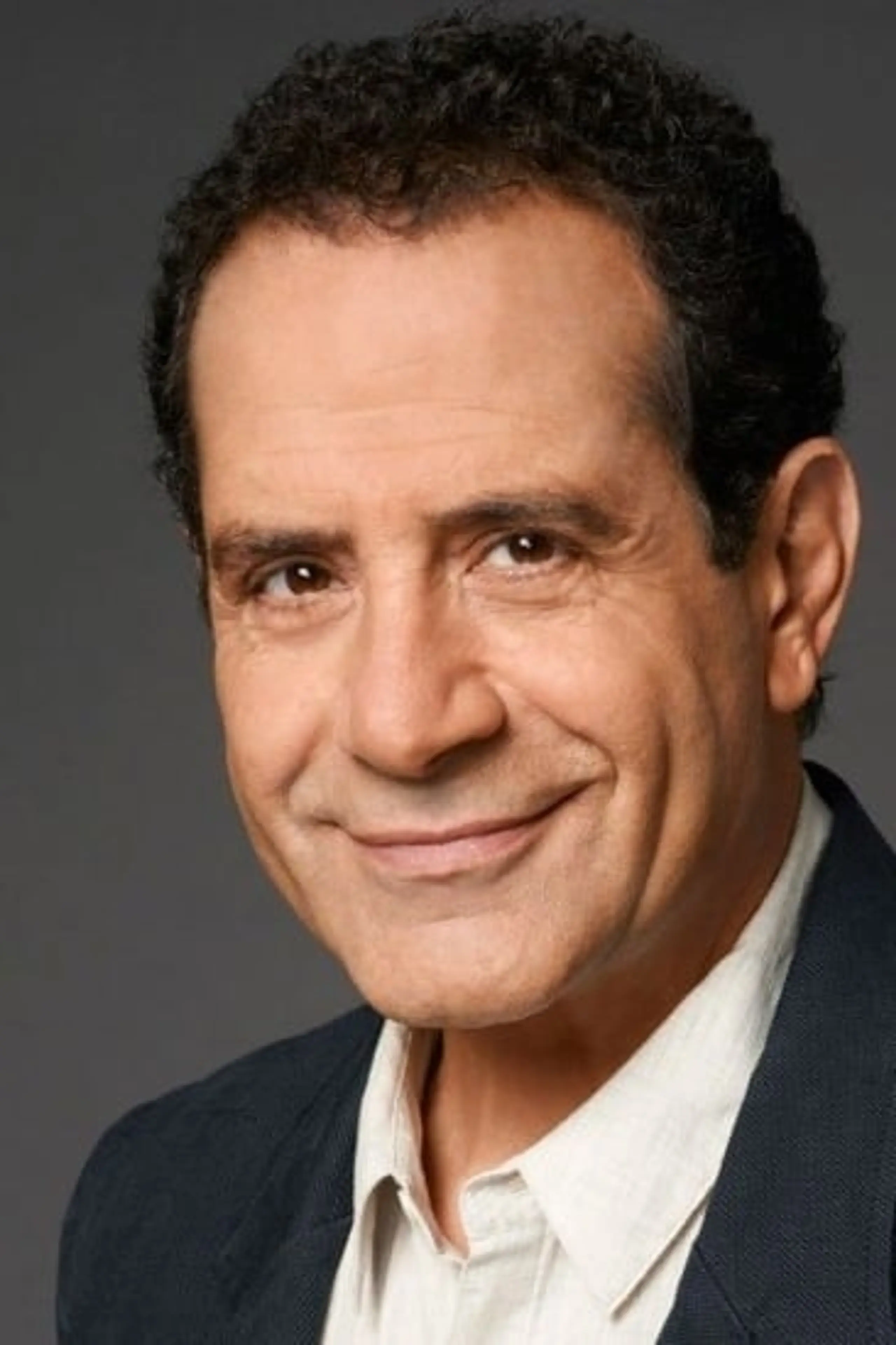 Foto von Tony Shalhoub