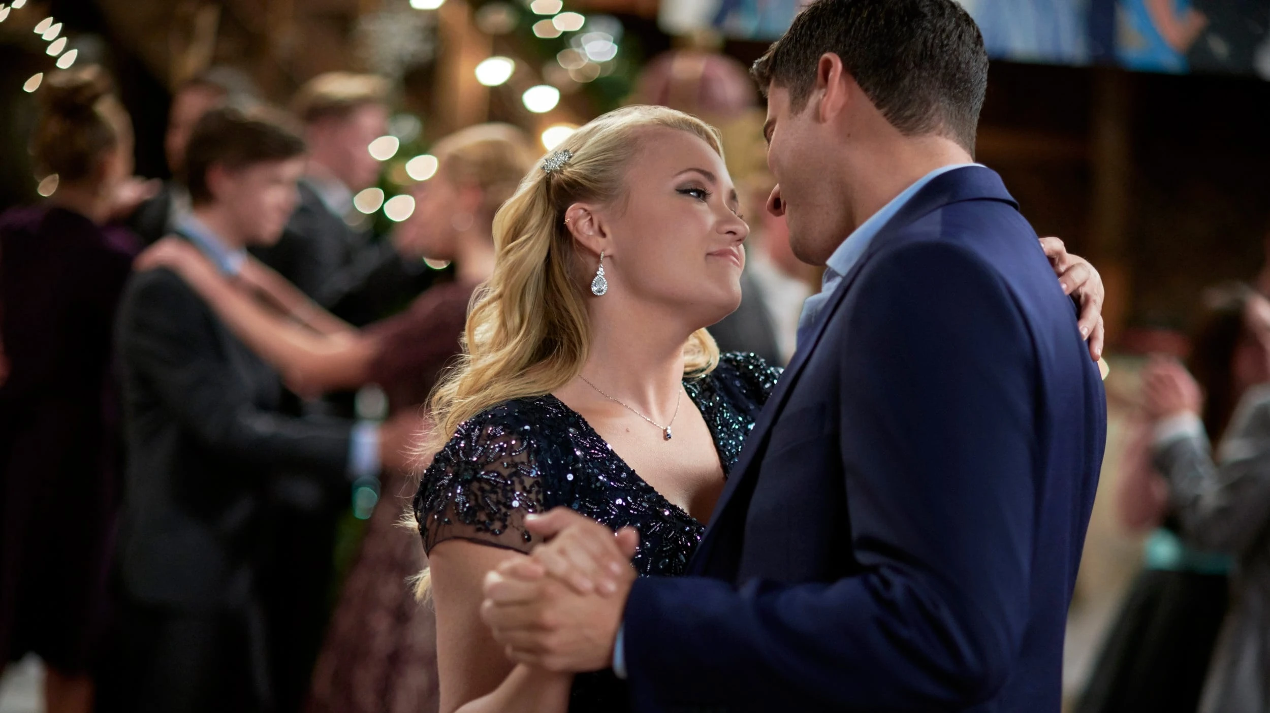 Weihnachtsball im Wunderland