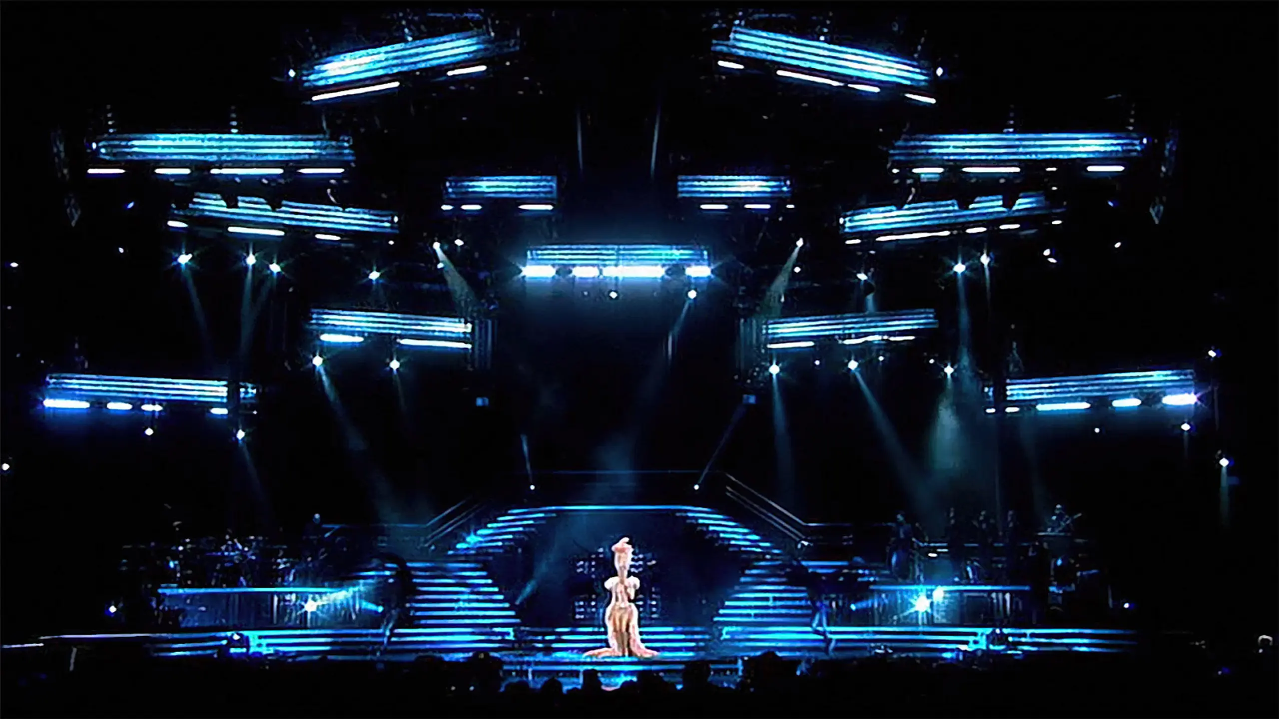 Kylie Minogue - Showgirl Homecoming Live