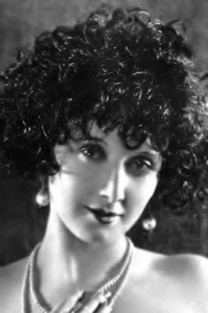 Foto von Mae Busch