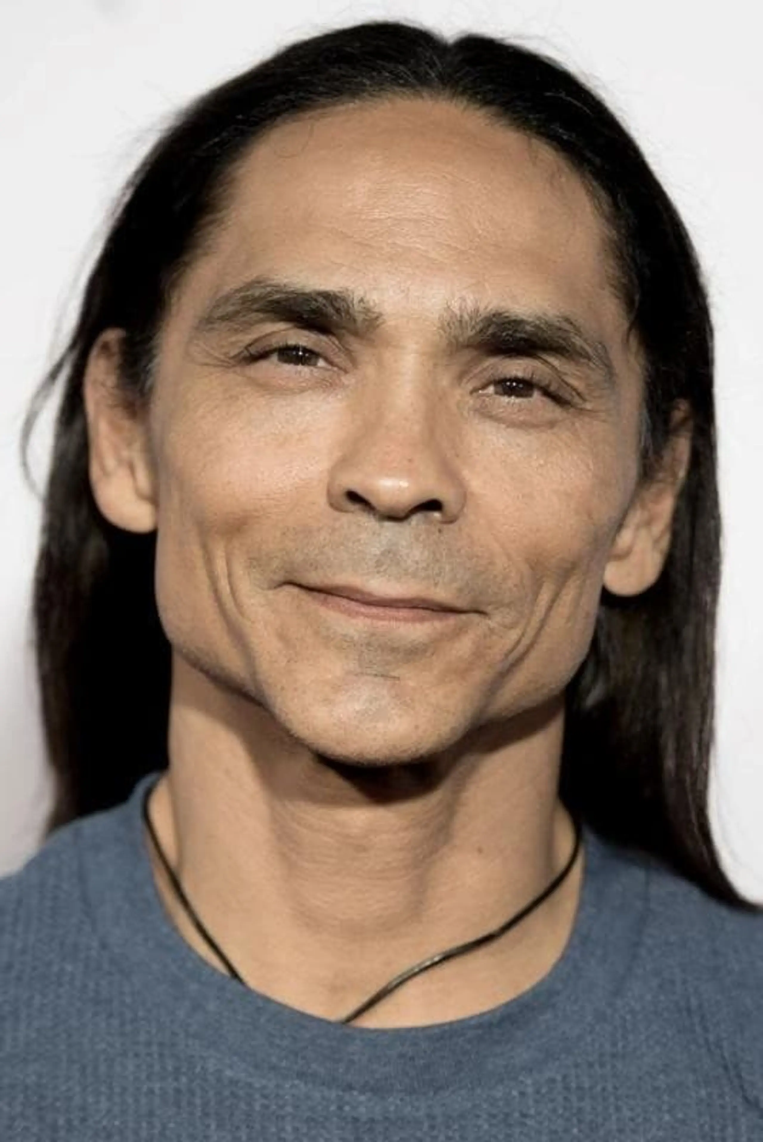 Foto von Zahn McClarnon