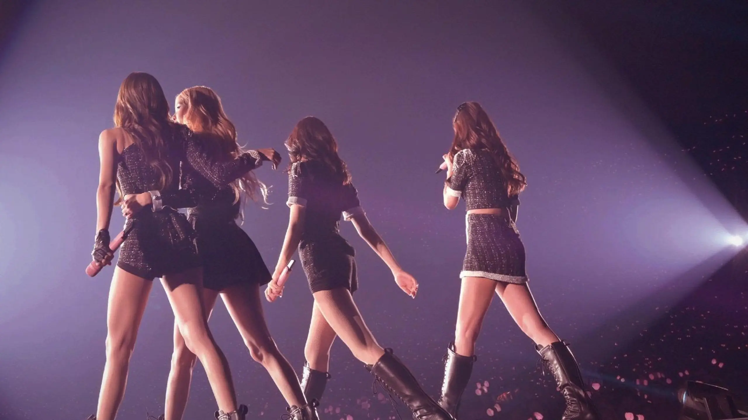 BLACKPINK 2019-2020 WORLD TOUR IN YOUR AREA -TOKYO DOME-