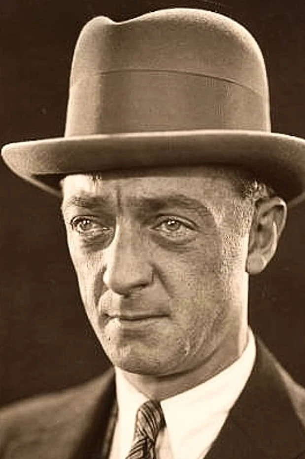 Foto von Lambert Hillyer