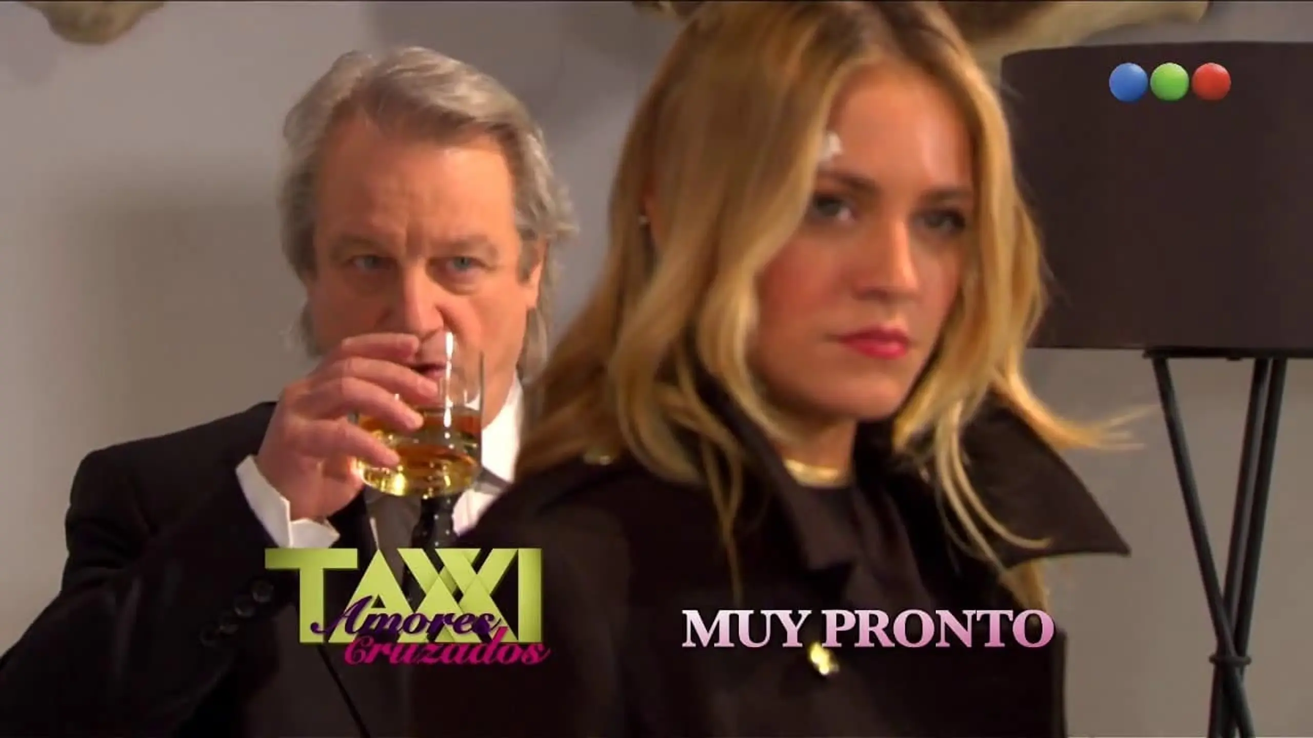 Taxxi, amores cruzados