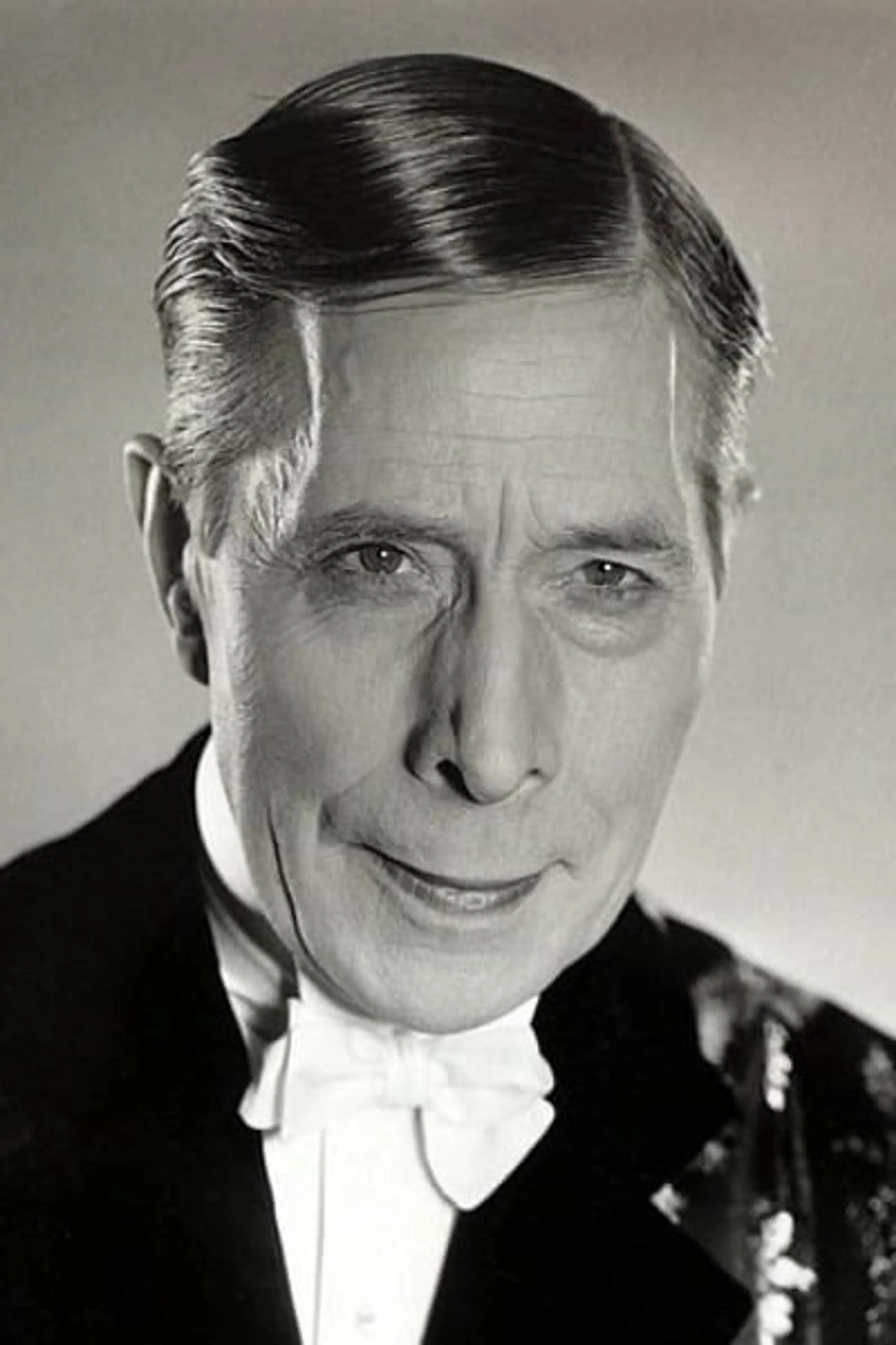 Foto von George Arliss