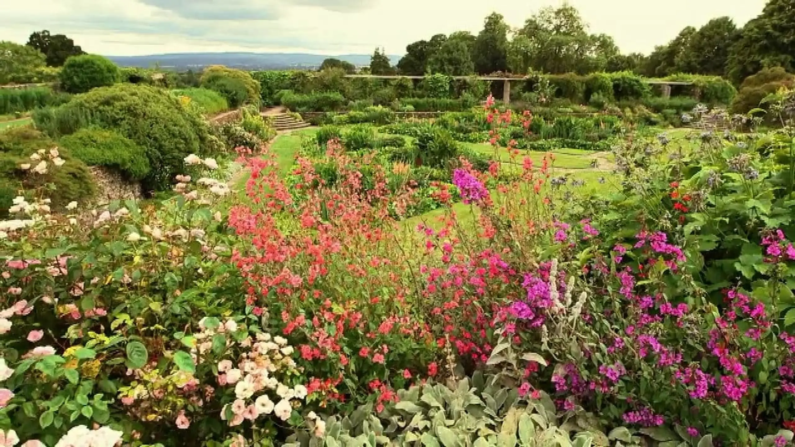 The Secret History of the British Garden