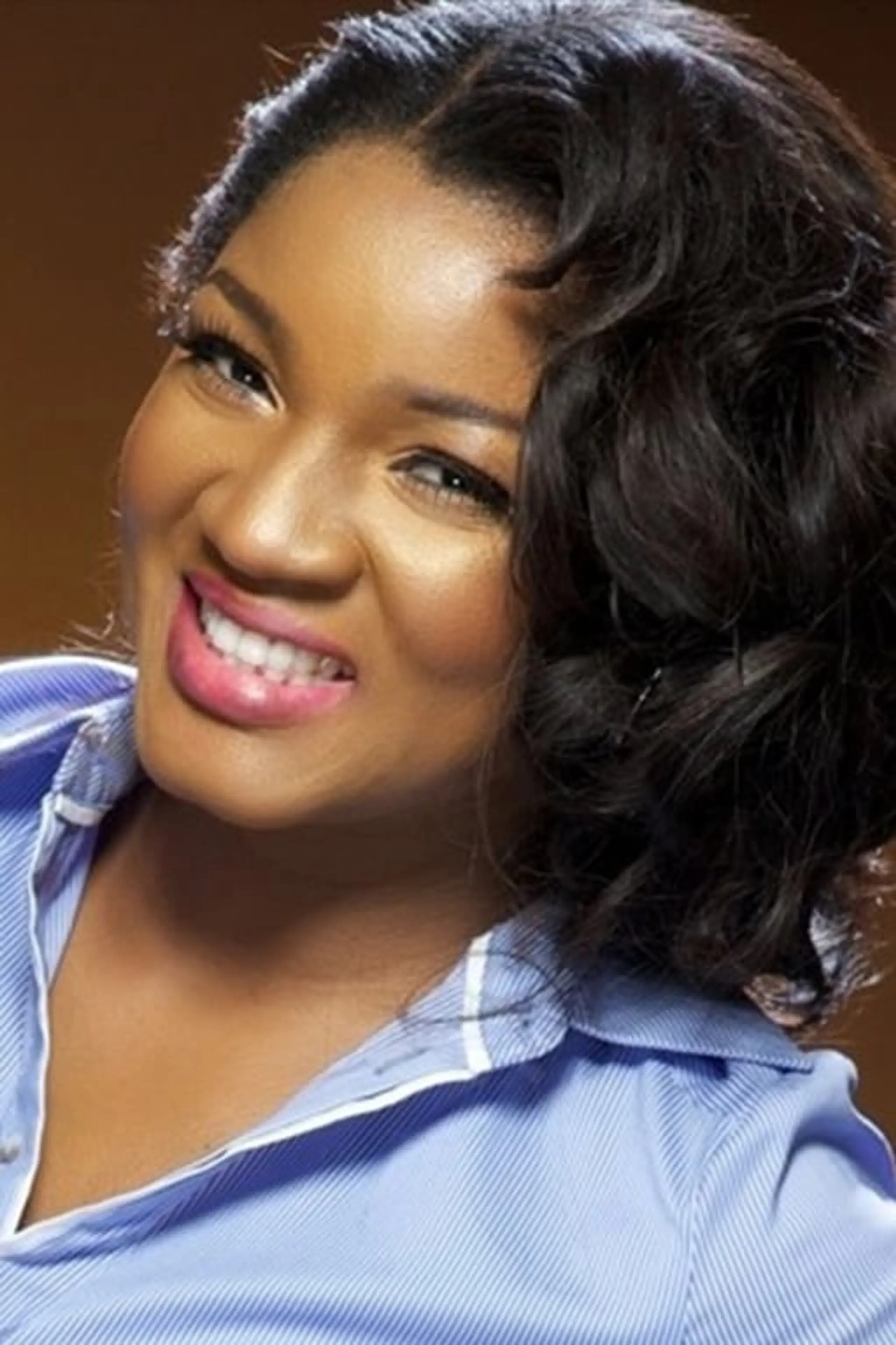 Foto von Omotola Jalade-Ekeinde