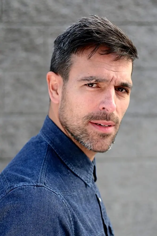 Foto von T.J. Ramini