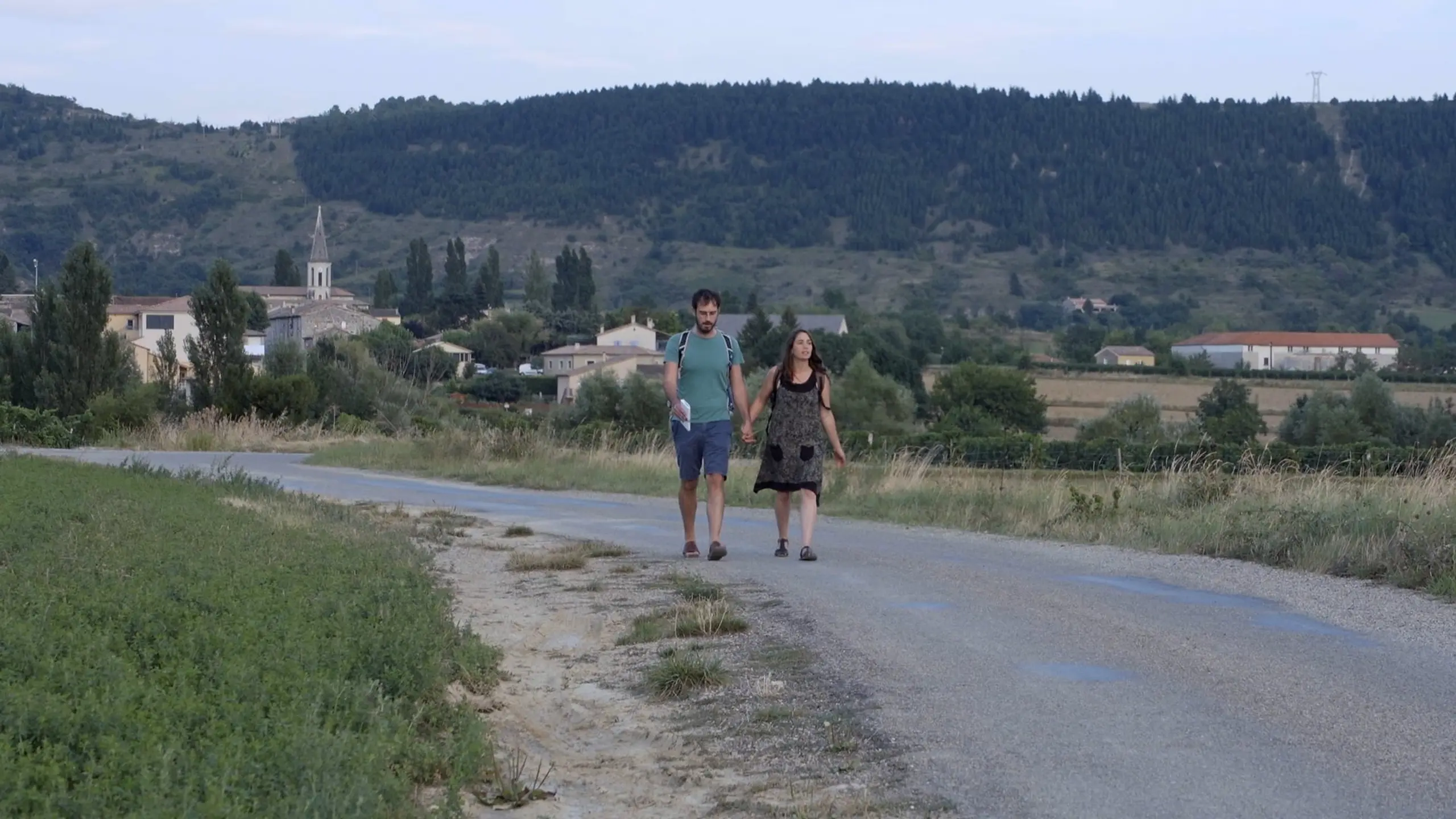 Le Fils de l'épicière, le Maire, le Village et le Monde