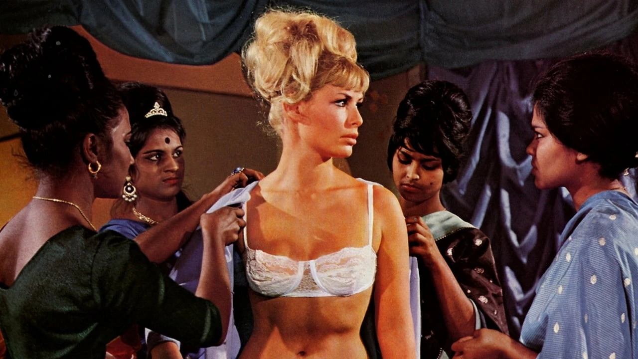 Blonde Fracht für Sansibar