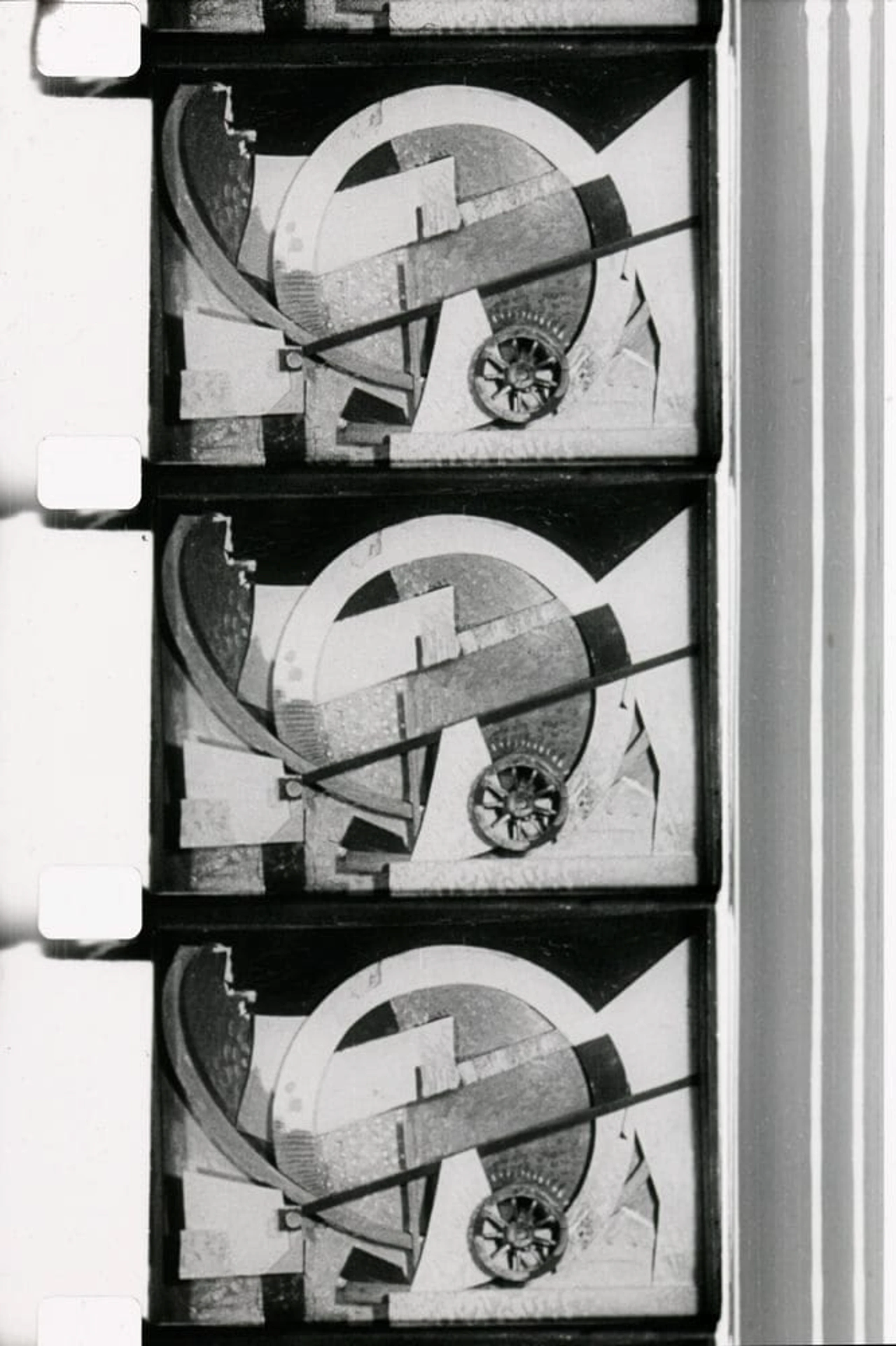 La Clef de L'horloge (Poème cinémathographique en l’honneur de Kurt Schwitters)