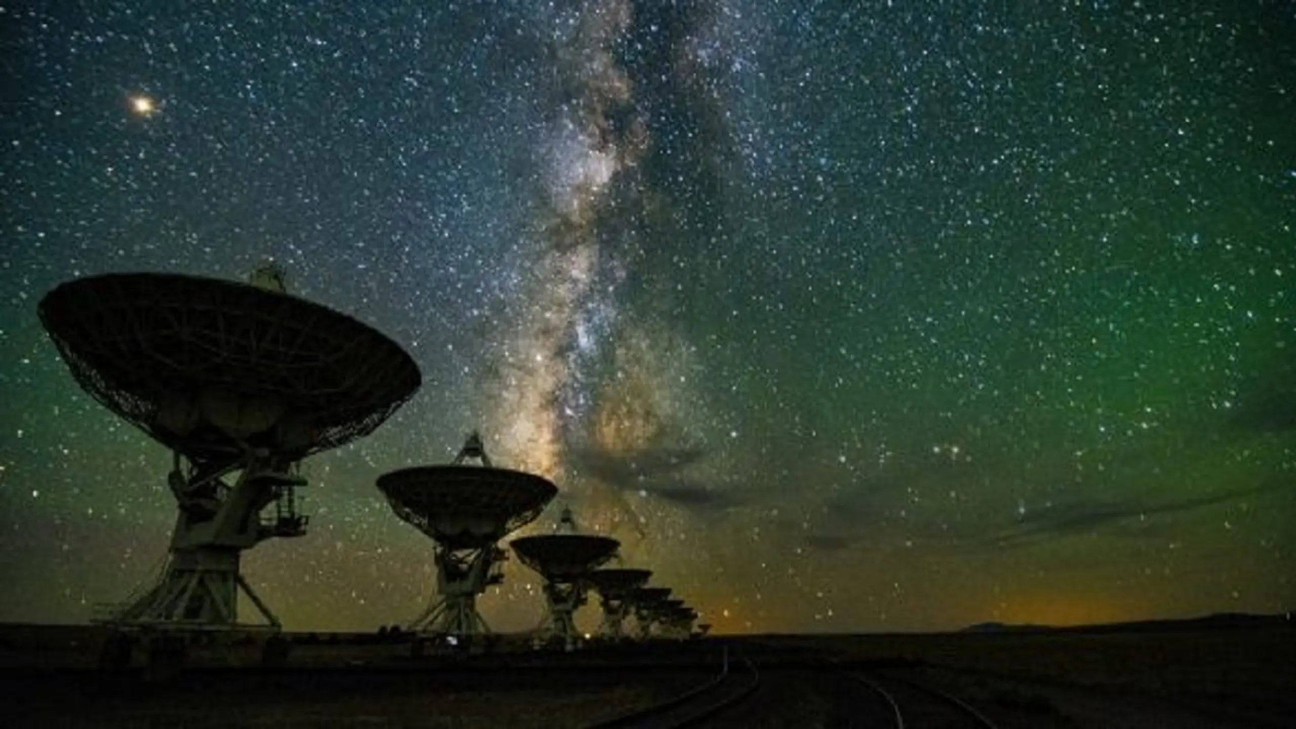 Into Deepest Space: The Birth of the ALMA Telescope