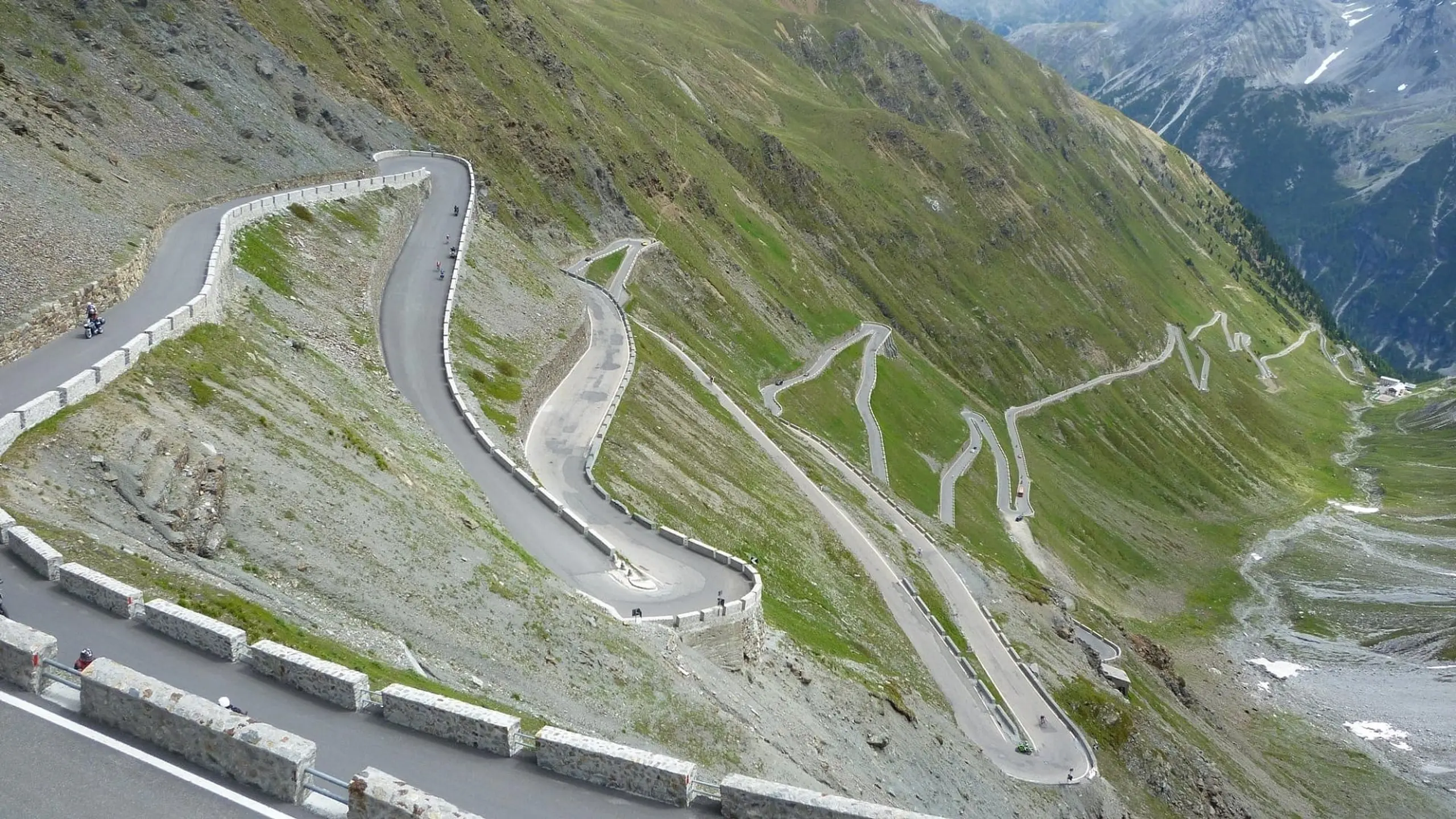 Stilfser Joch. Kreuzweg des Friedens