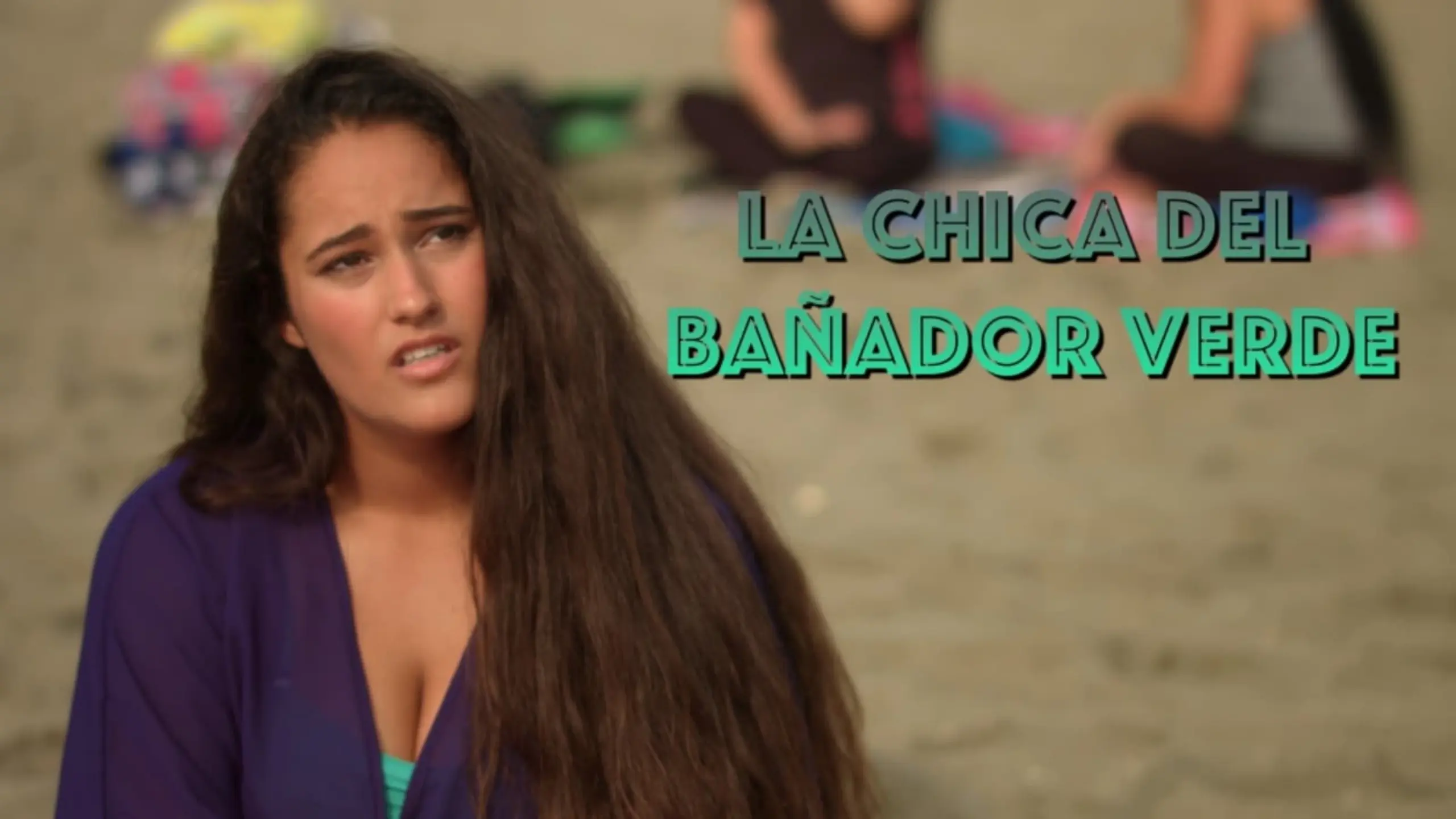 La chica del bañador verde