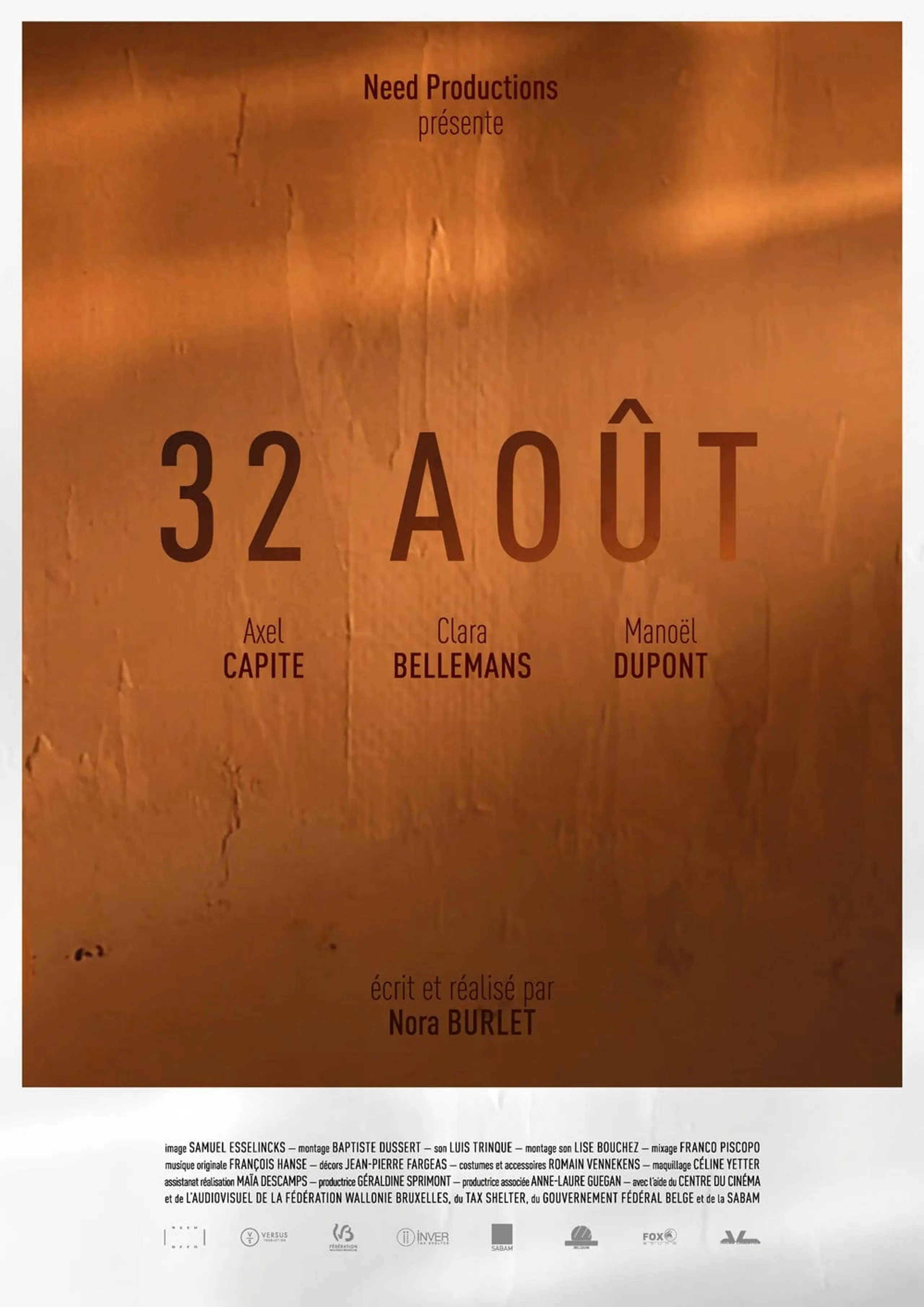 32 Août