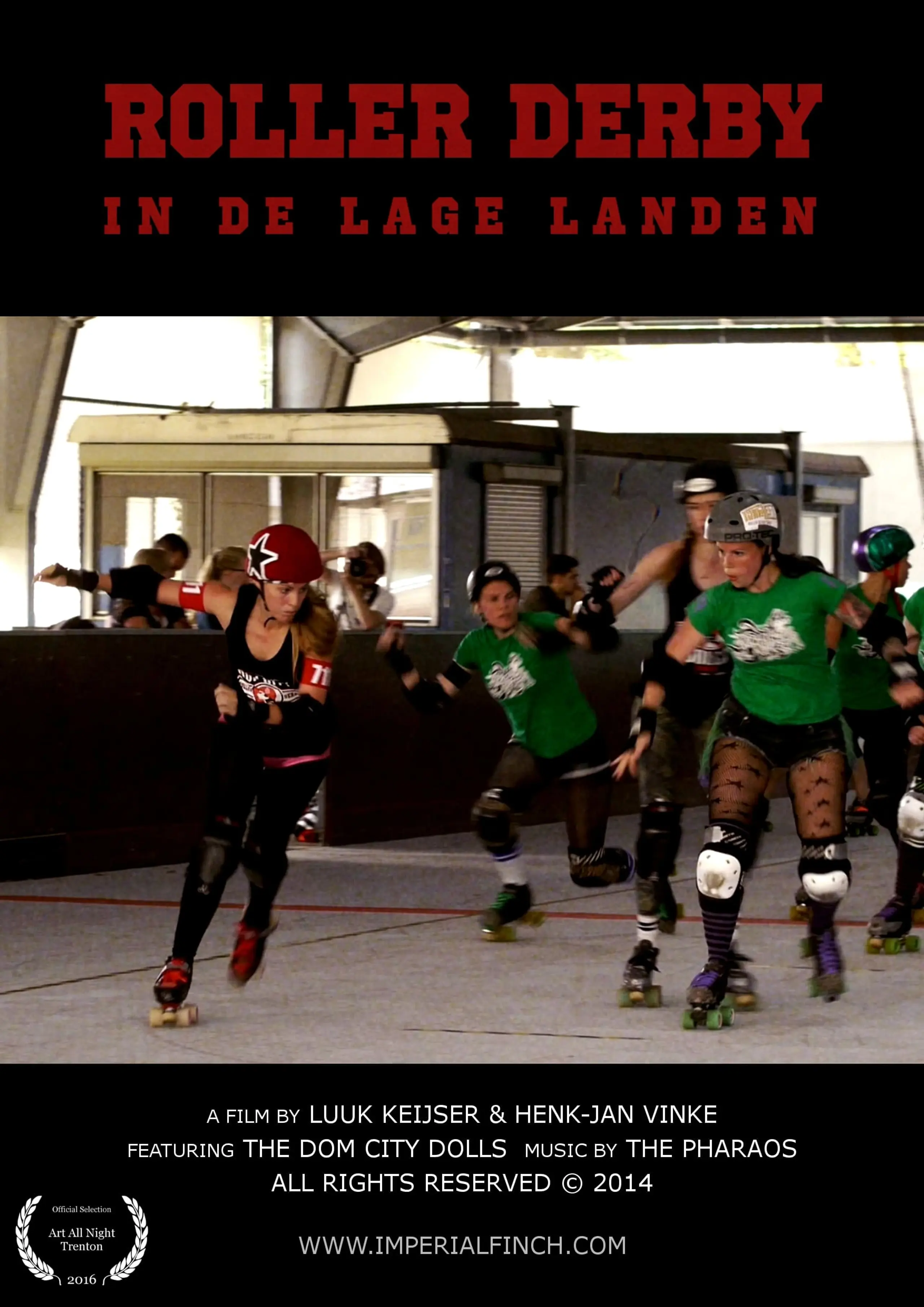 ROLLER DERBY IN THE LAGE LANDEN