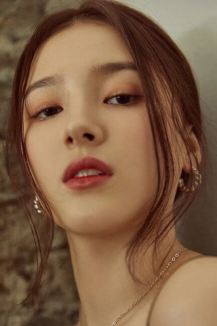 Foto von Nancy Jewel McDonie
