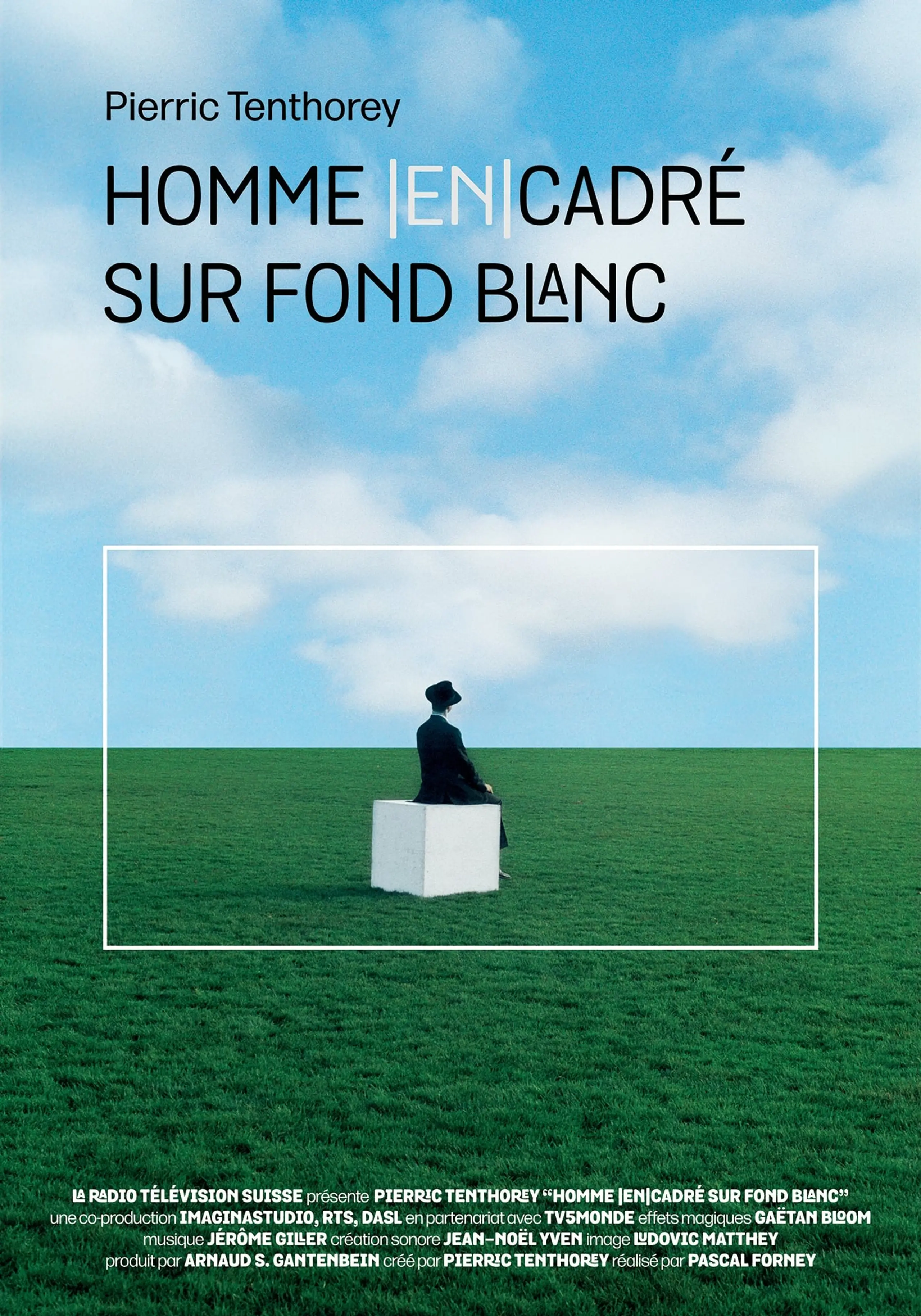 Homme Cadré sur Fond Blanc