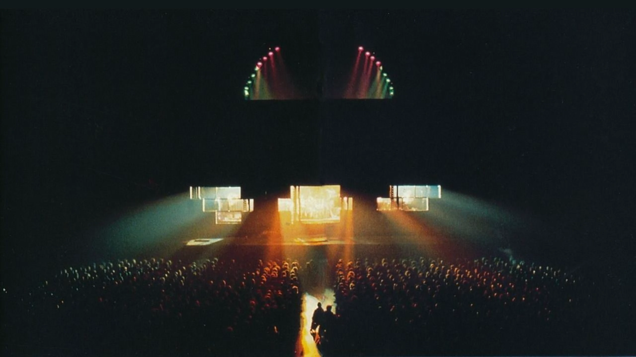 Pink Floyd - The Wall Live At The Earl's Court - 17th June 1981