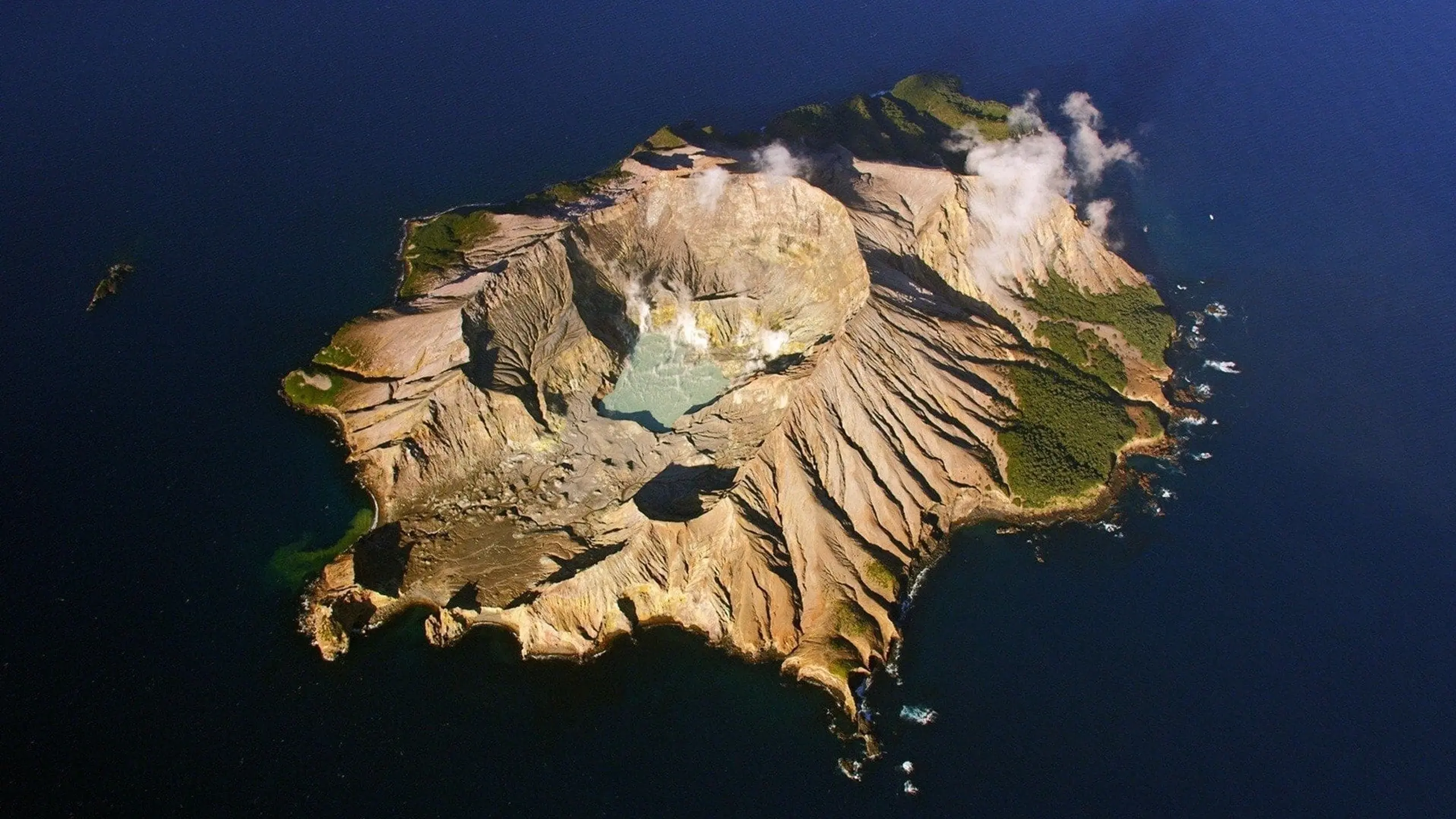 Countdown to Disaster: The Eruption of White Island