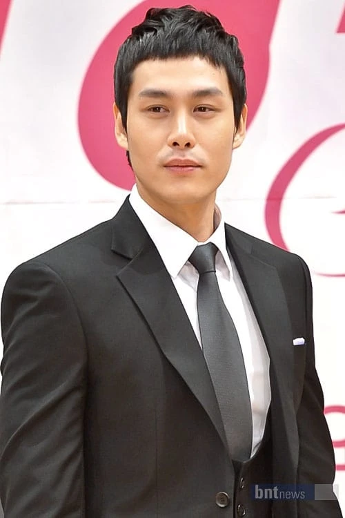 song yoo ha