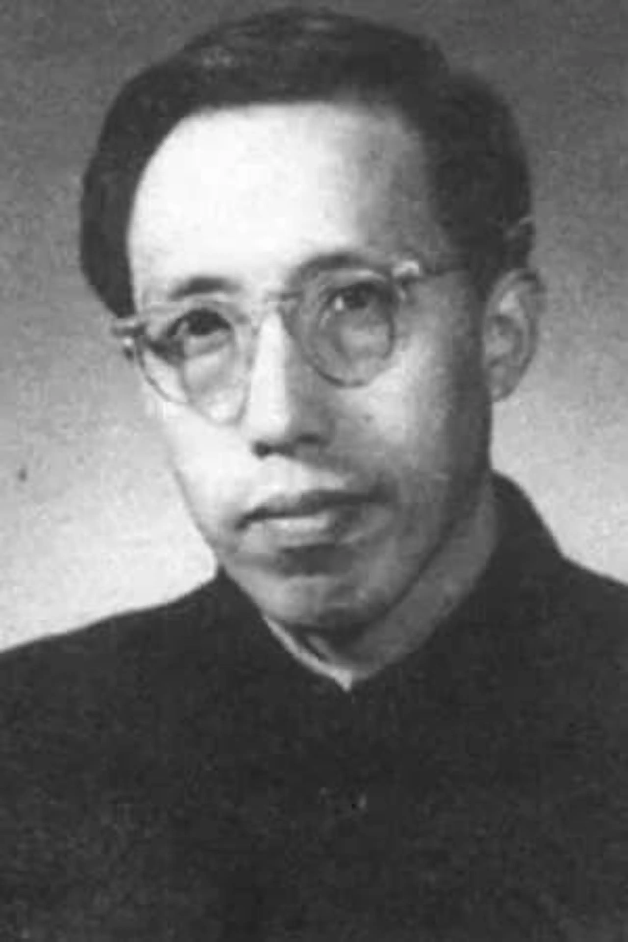 Mengchang Yang