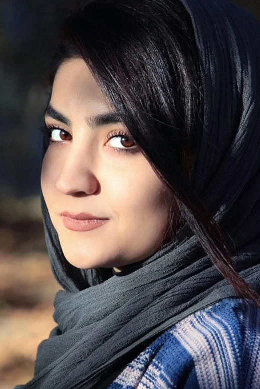Zahra Ghodosi