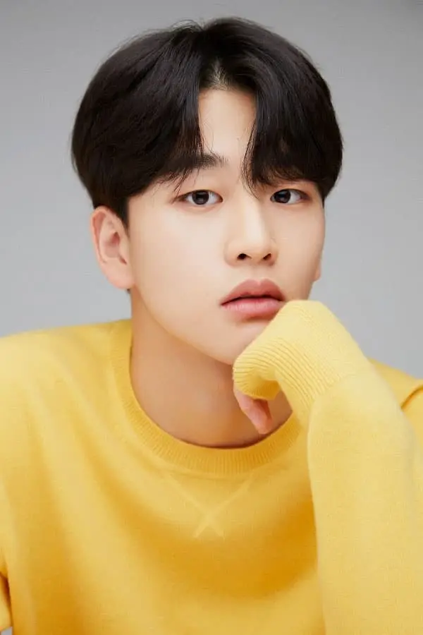 Kim Yoon Woo