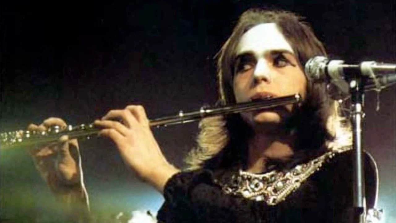 Genesis: Inside Genesis 1970-1975 - The Gabriel Years