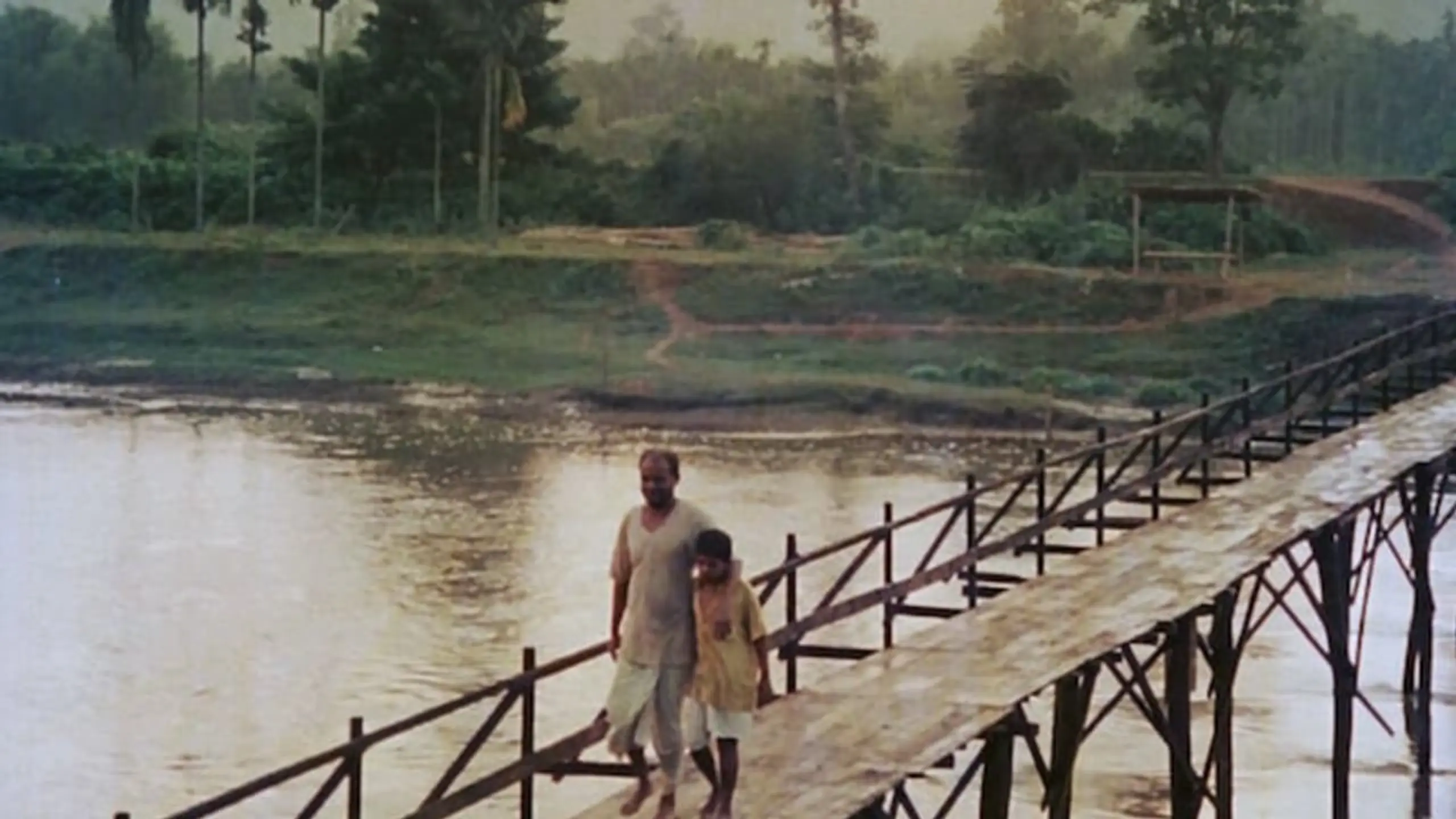 Xagoroloi Bohudoor ( It’s a Long Way to the Sea ) -1995