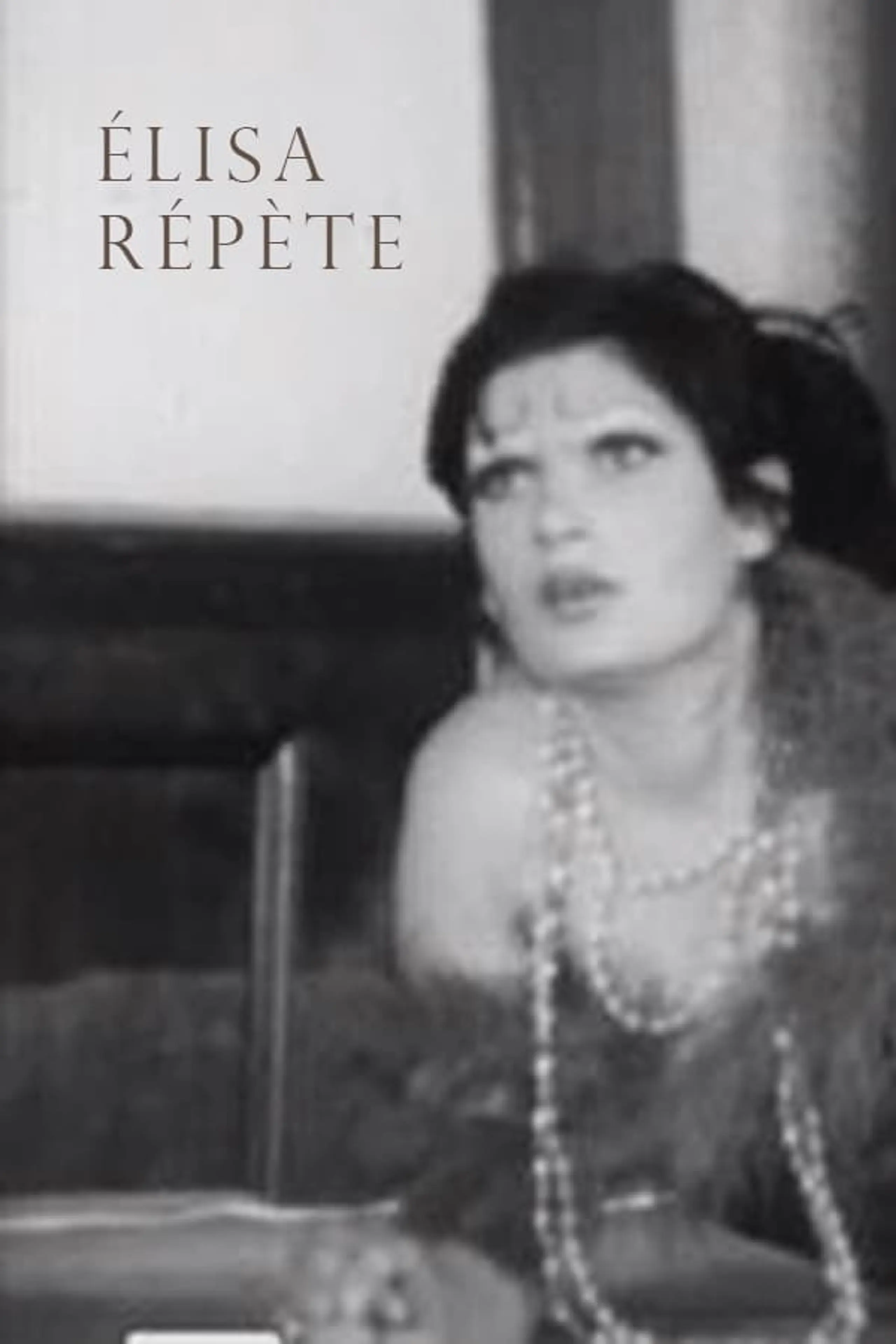 Élisa répète