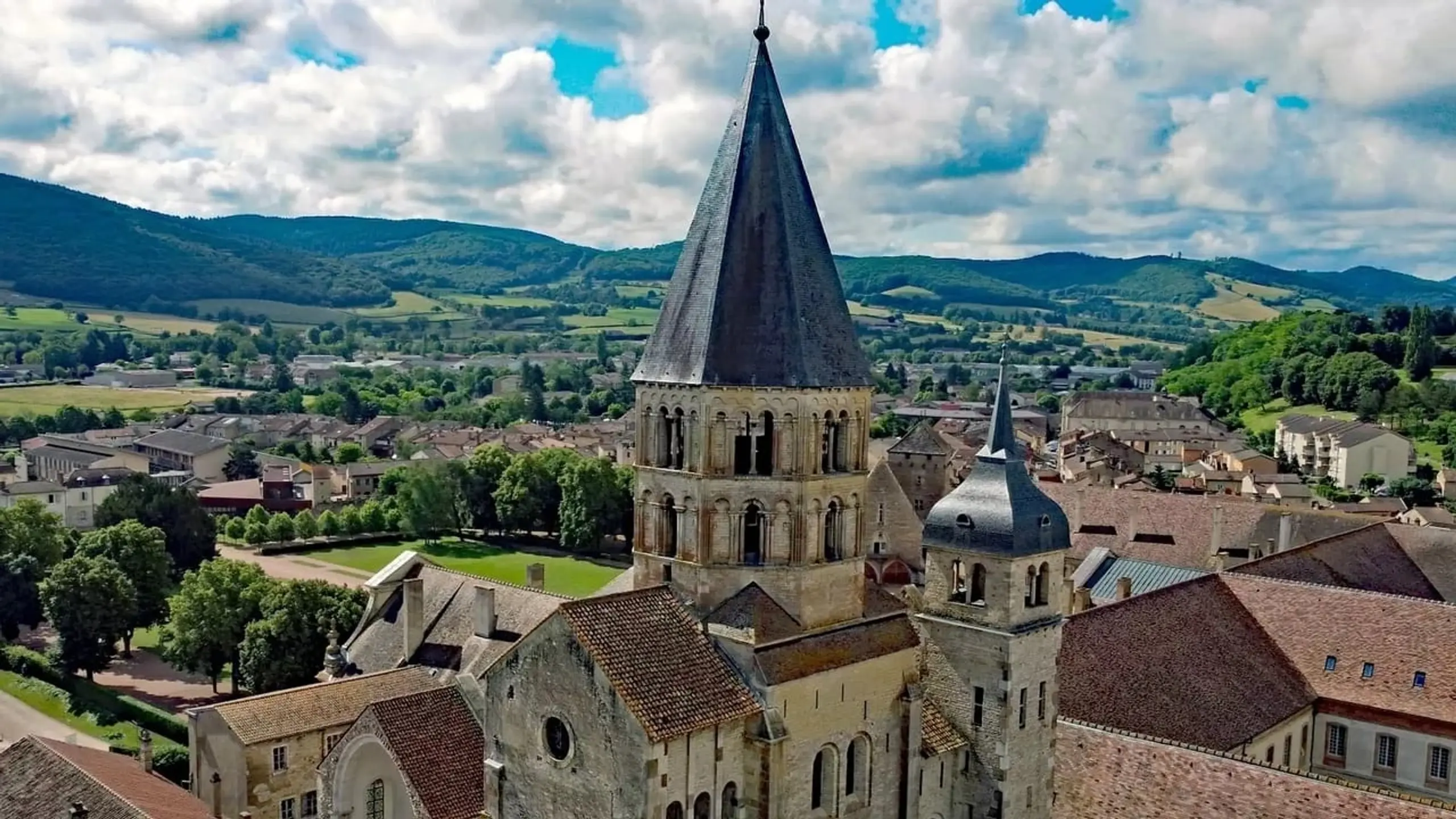 Cluny, la puissance et la pauvreté