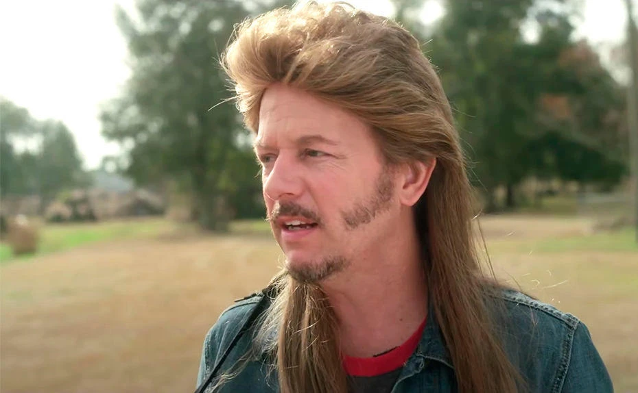 David Spade in der Abenteuerkomödie „Joe Dreck“ (2001) mit seinem unvergleichlichem Vokuhila-Haarschnitt