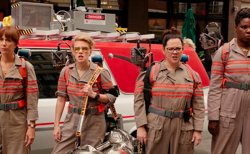 Die Wiederbelebung der legendären „Ghostbusters“ (2016) mit Melissa McCarthy, Kristen Wiig, Kate McKinnon und Leslie Jones war zwar gut gemeint, konnte aber weder Fans noch Kritiker überzeugen